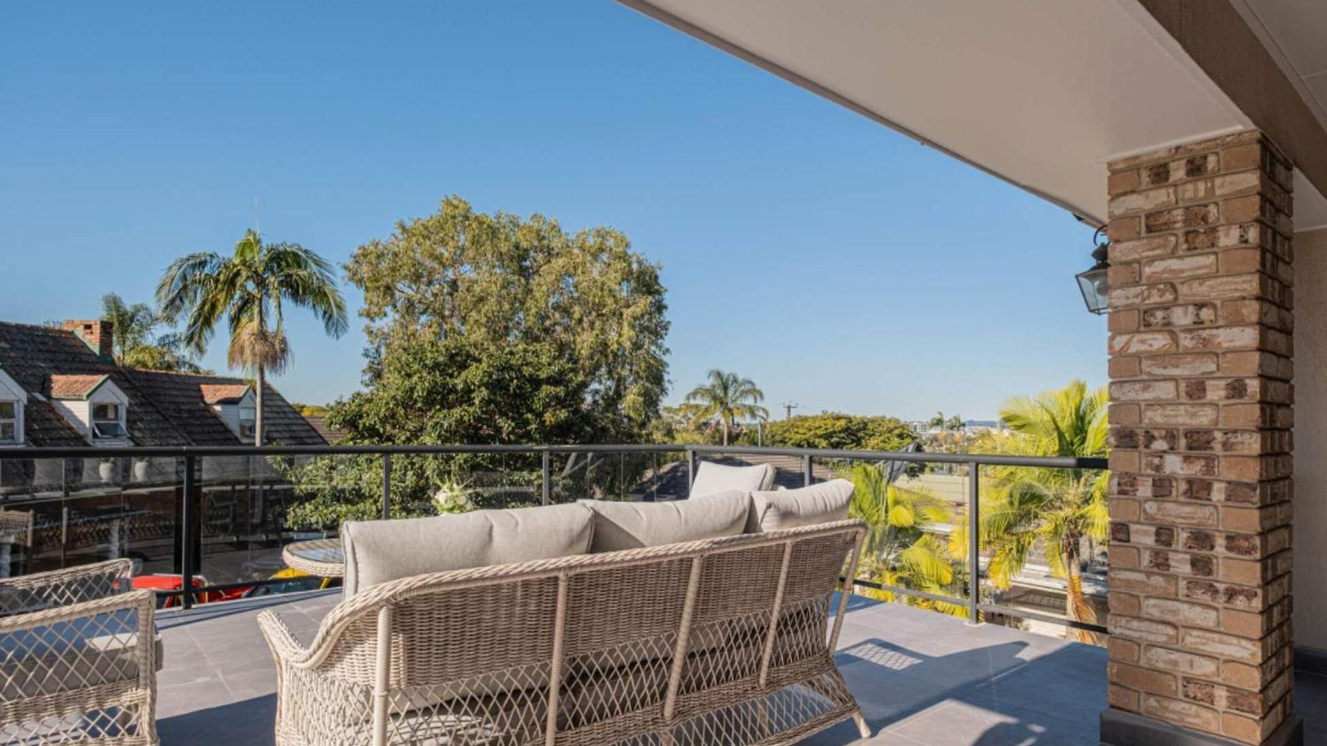 6bed Macgregor Holiday home Brisbane
