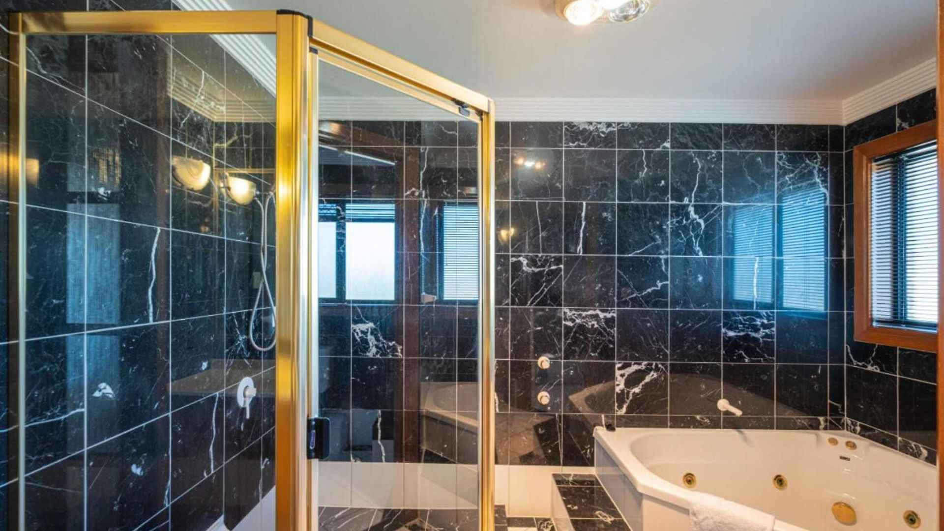 6bed Macgregor Brisbane