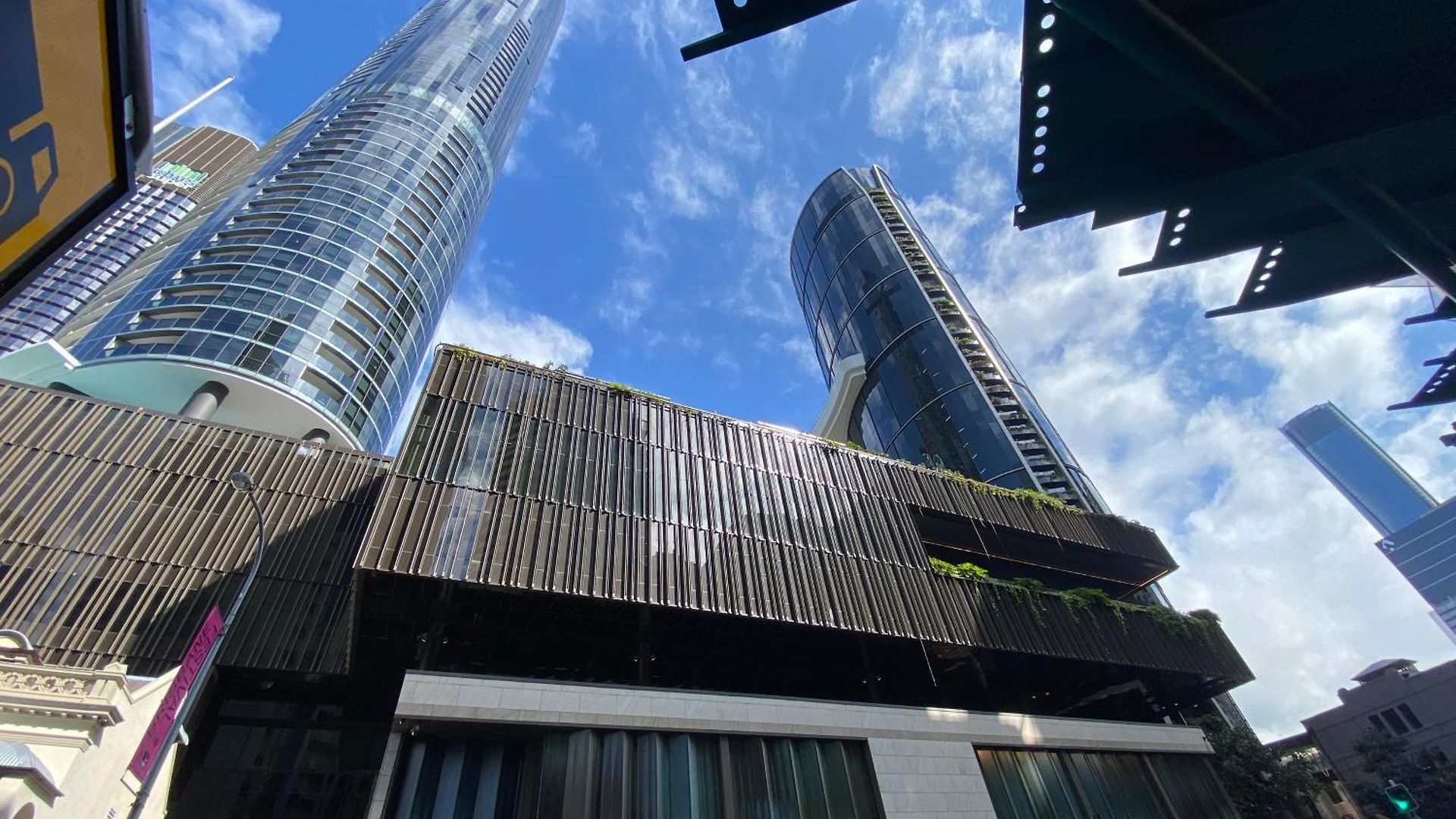 Luxury Casino Skyrise Haven 1bdr Apartment