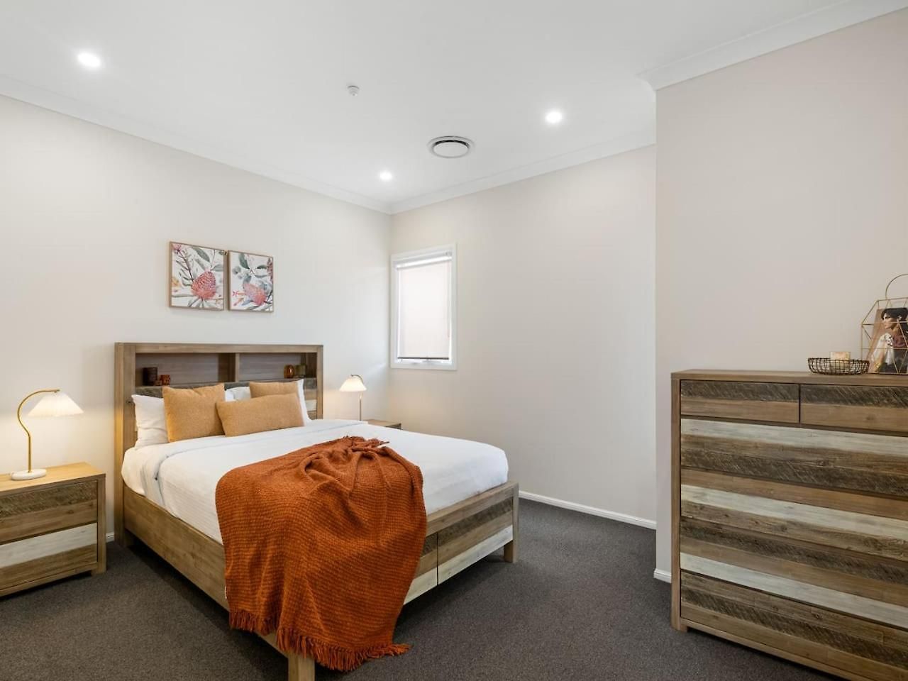 Spacious 4-bedroom Bardon Retreat Across 2 Levels