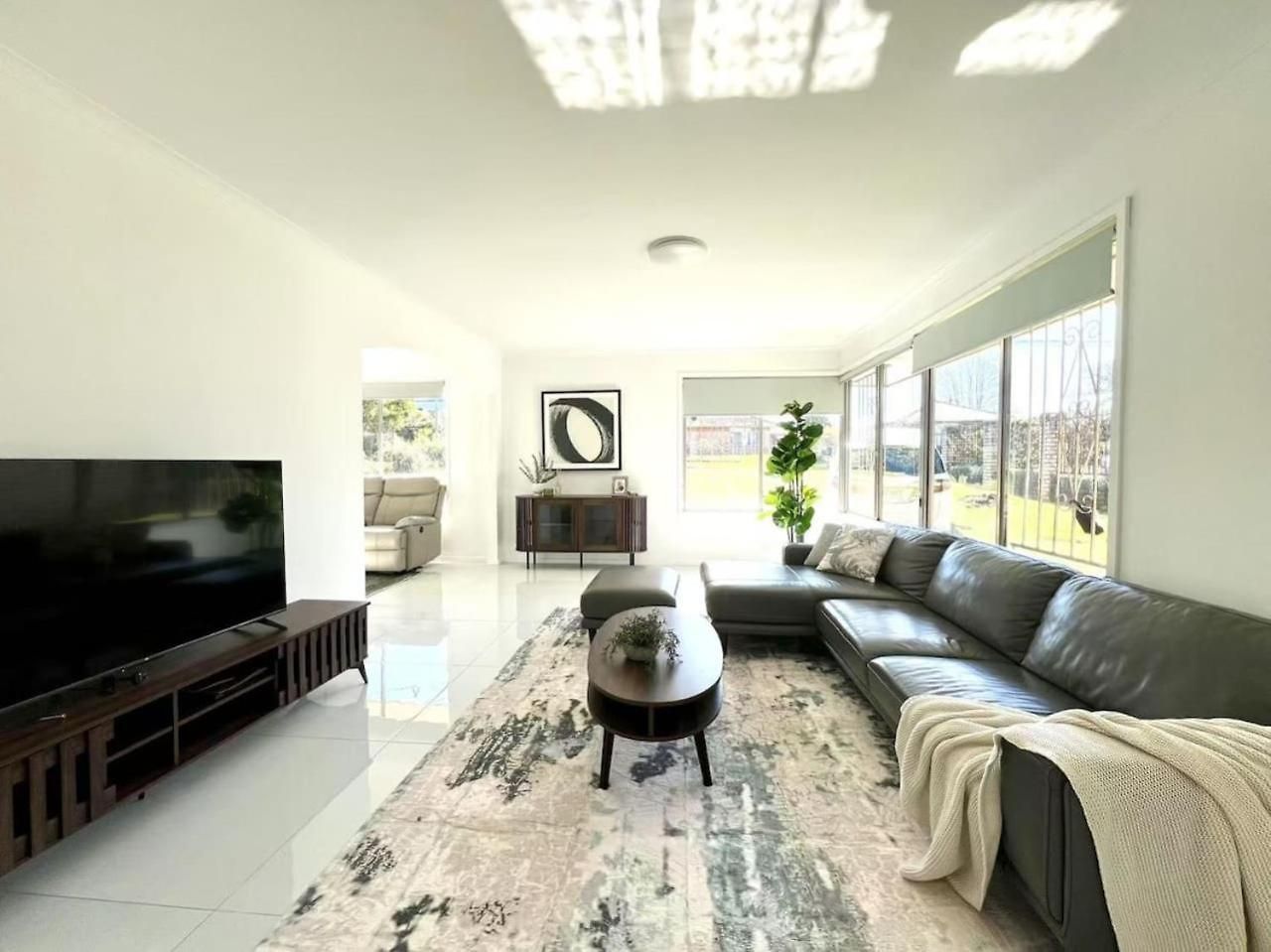 Spacious 4br Family Prime Sunnybank Location Holiday home