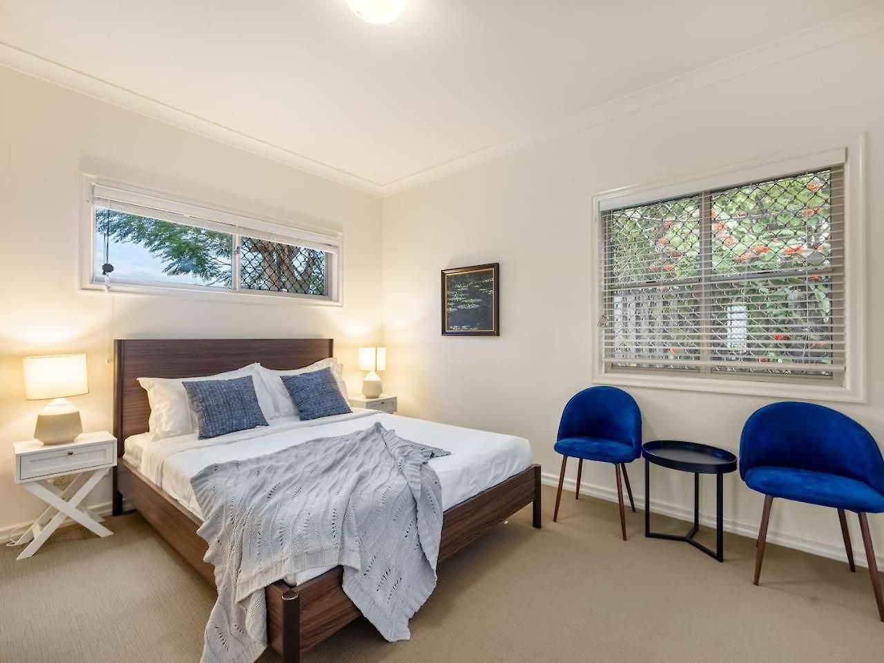 Cozy Hub Near Food Fusion Family Business Ideal Holiday home