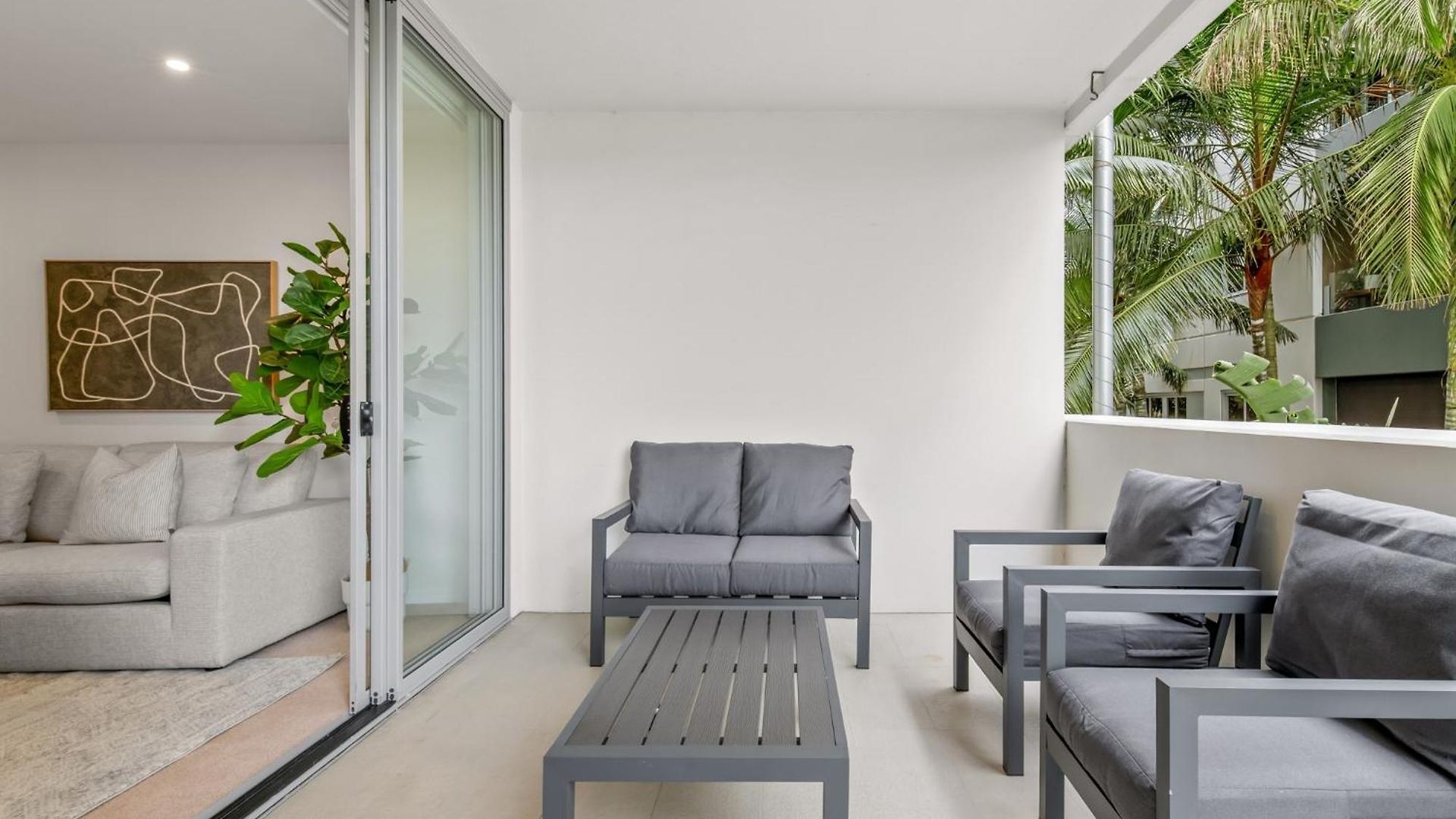 Apartment West End Flat With Pool And Bbq Access *