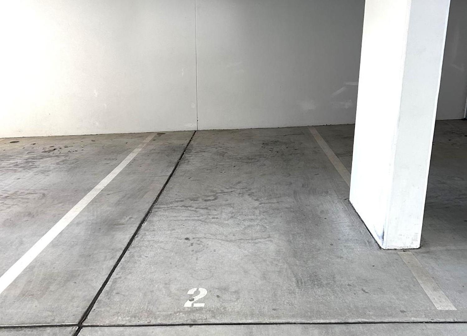 Location, Location, Location - Very Large * Brisbane