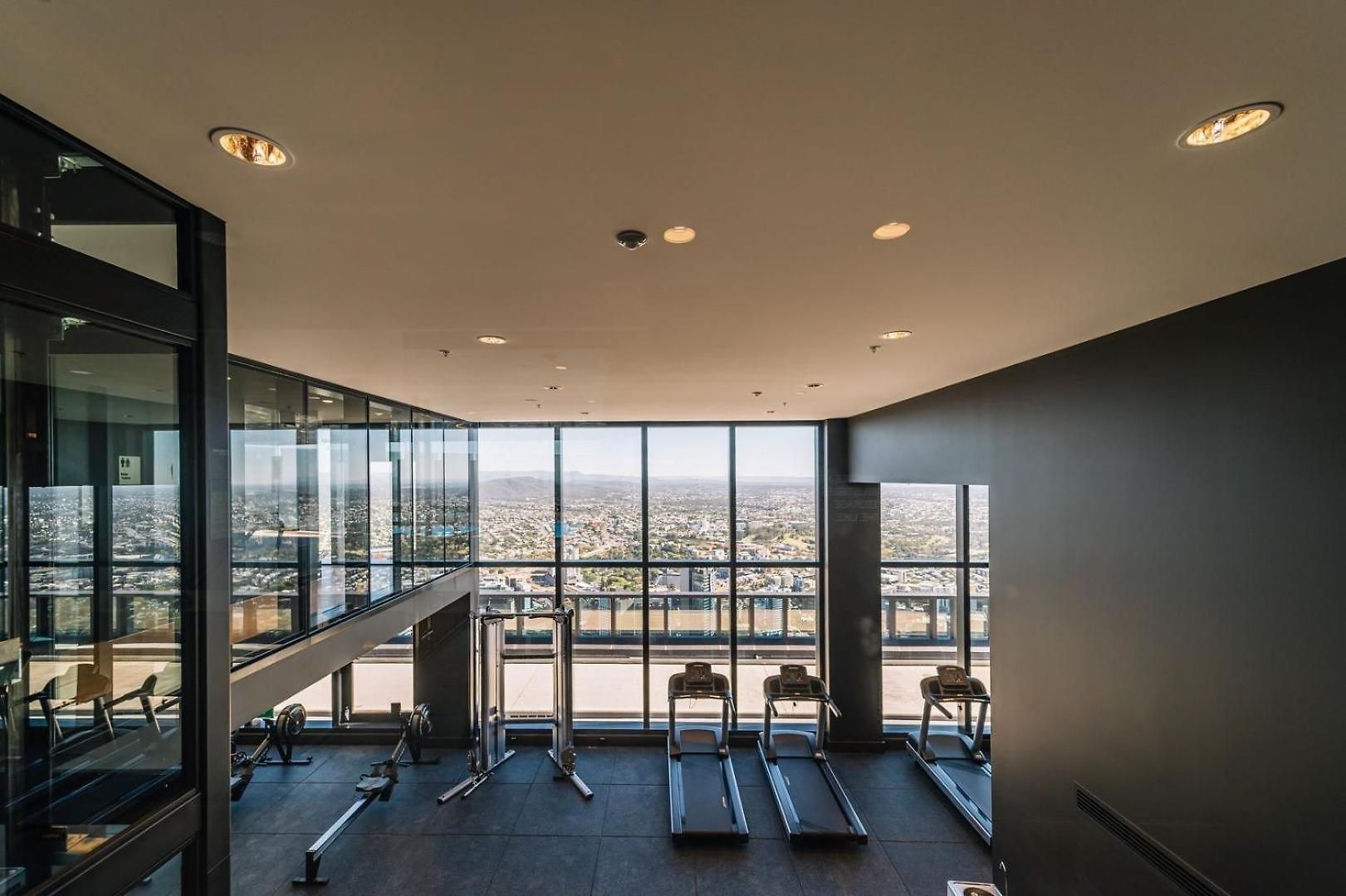Apartment Stylish 2br - Tallest Building In Pool, Gym *