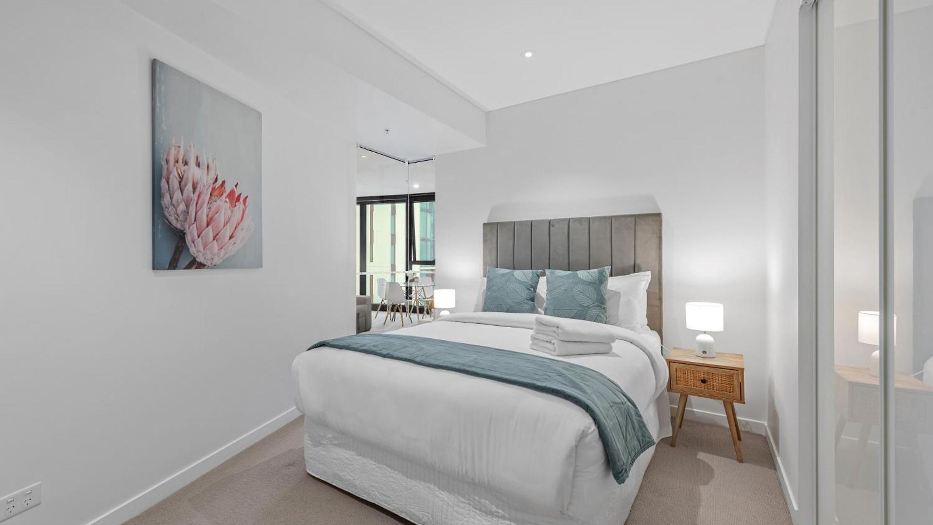 Stylish 2br - Tallest Building In Pool, Gym * Brisbane