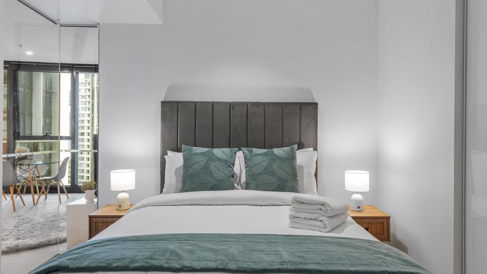 Apartment Stylish 2br - Tallest Building In Pool, Gym *