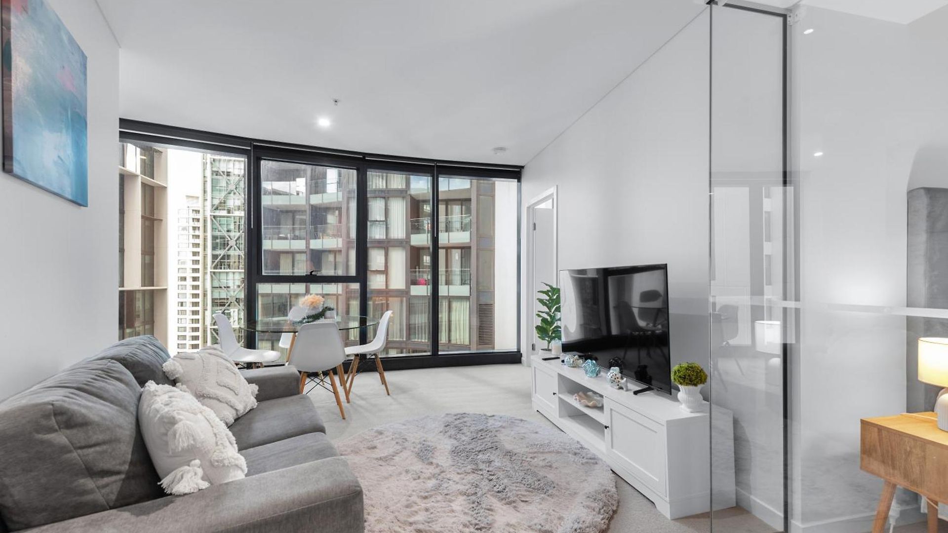 Apartment Stylish 2br - Tallest Building In Pool, Gym *