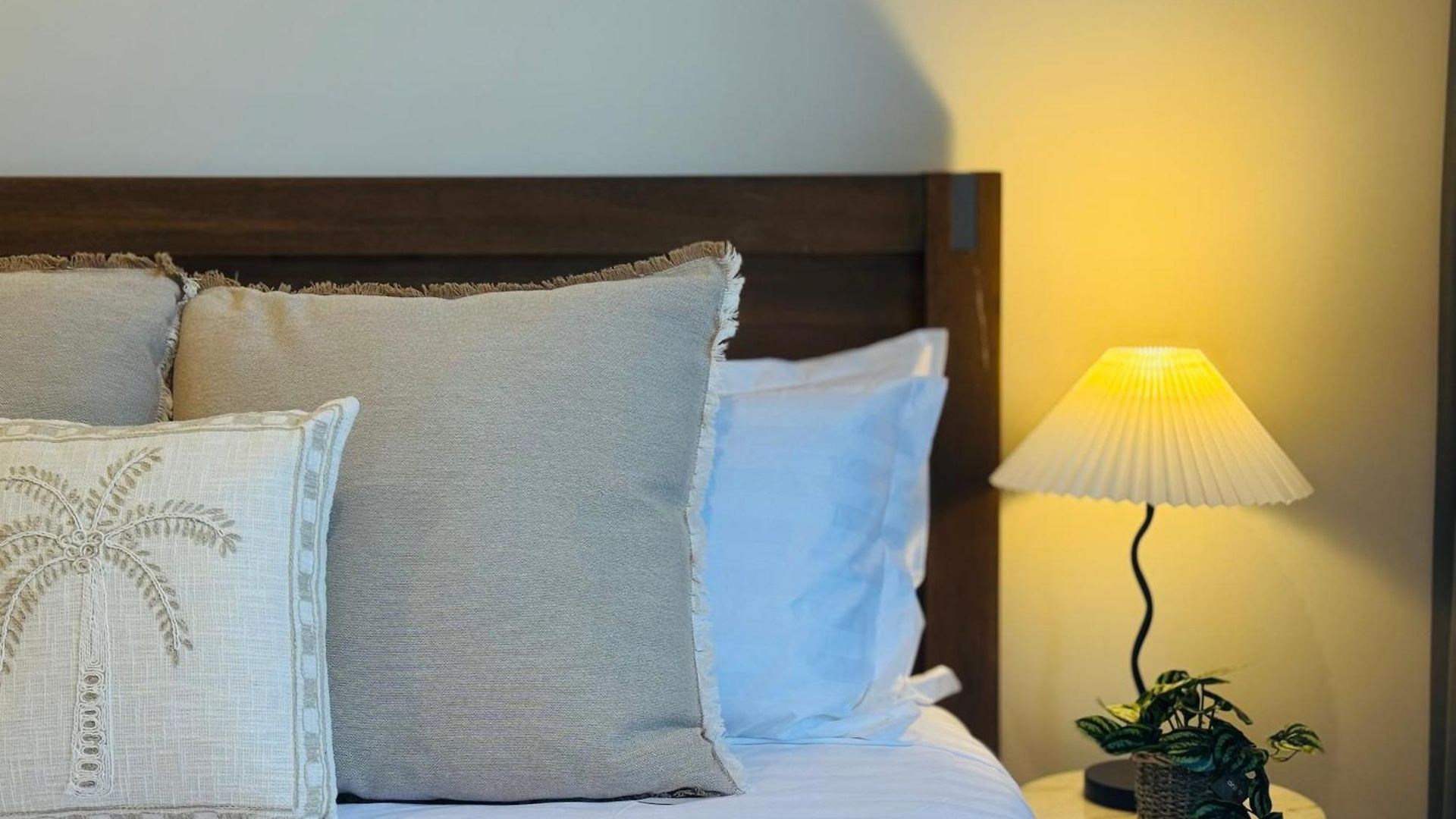 Holiday home Luxe 2b2b Walk To Sunnybank Market Square
