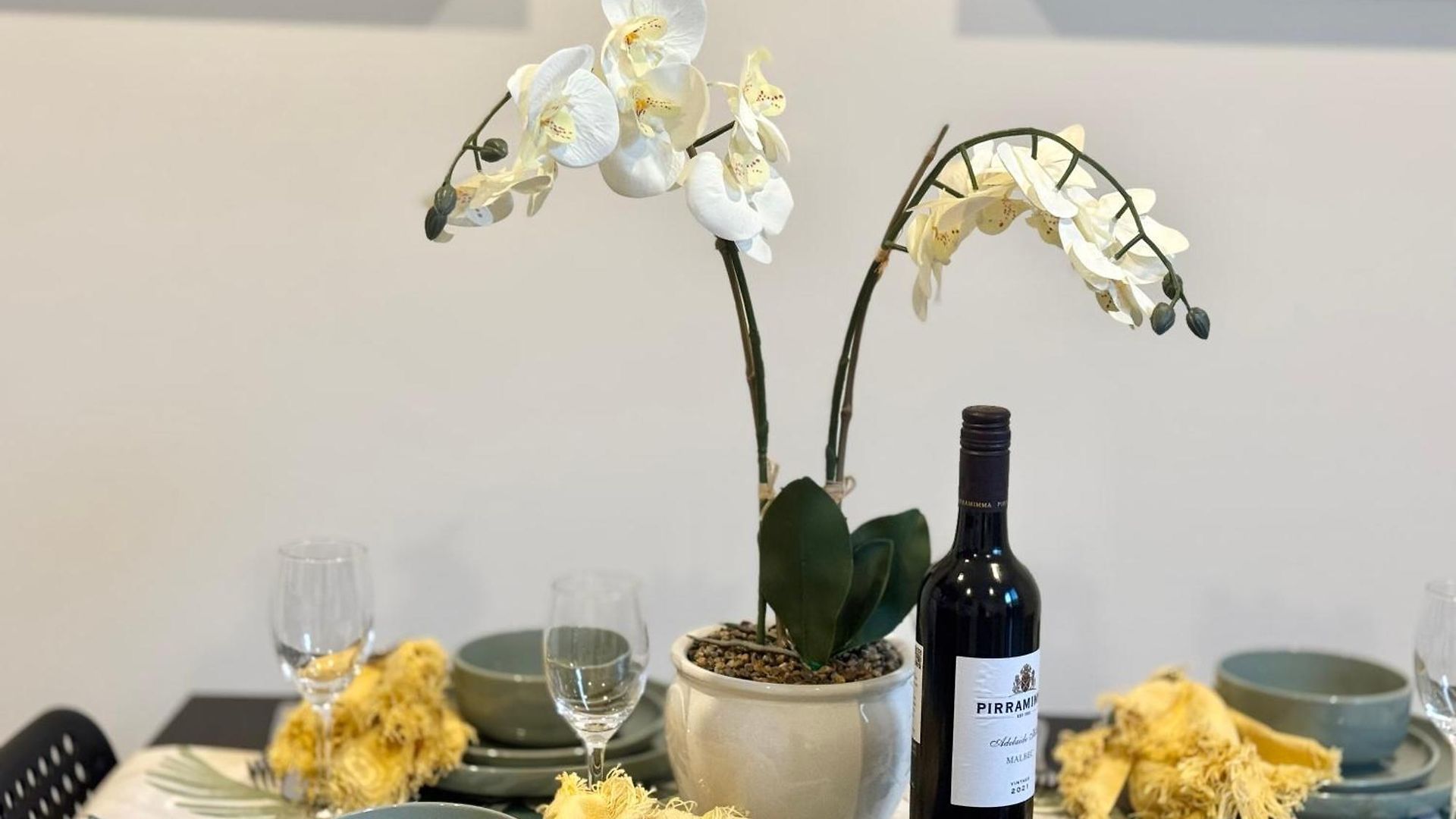 Luxe 2b2b Walk To Sunnybank Market Square Holiday home *