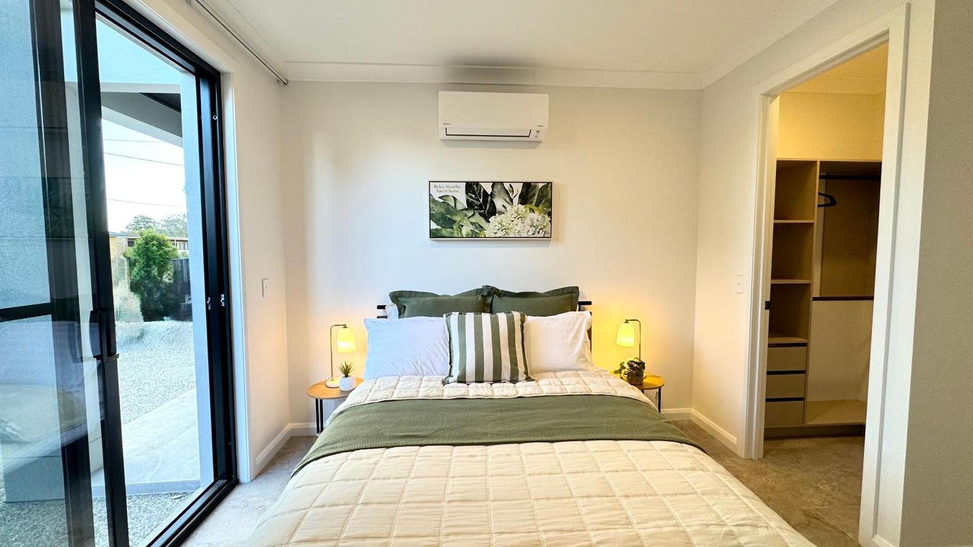 Holiday home Luxe 2b2b Walk To Sunnybank Market Square *