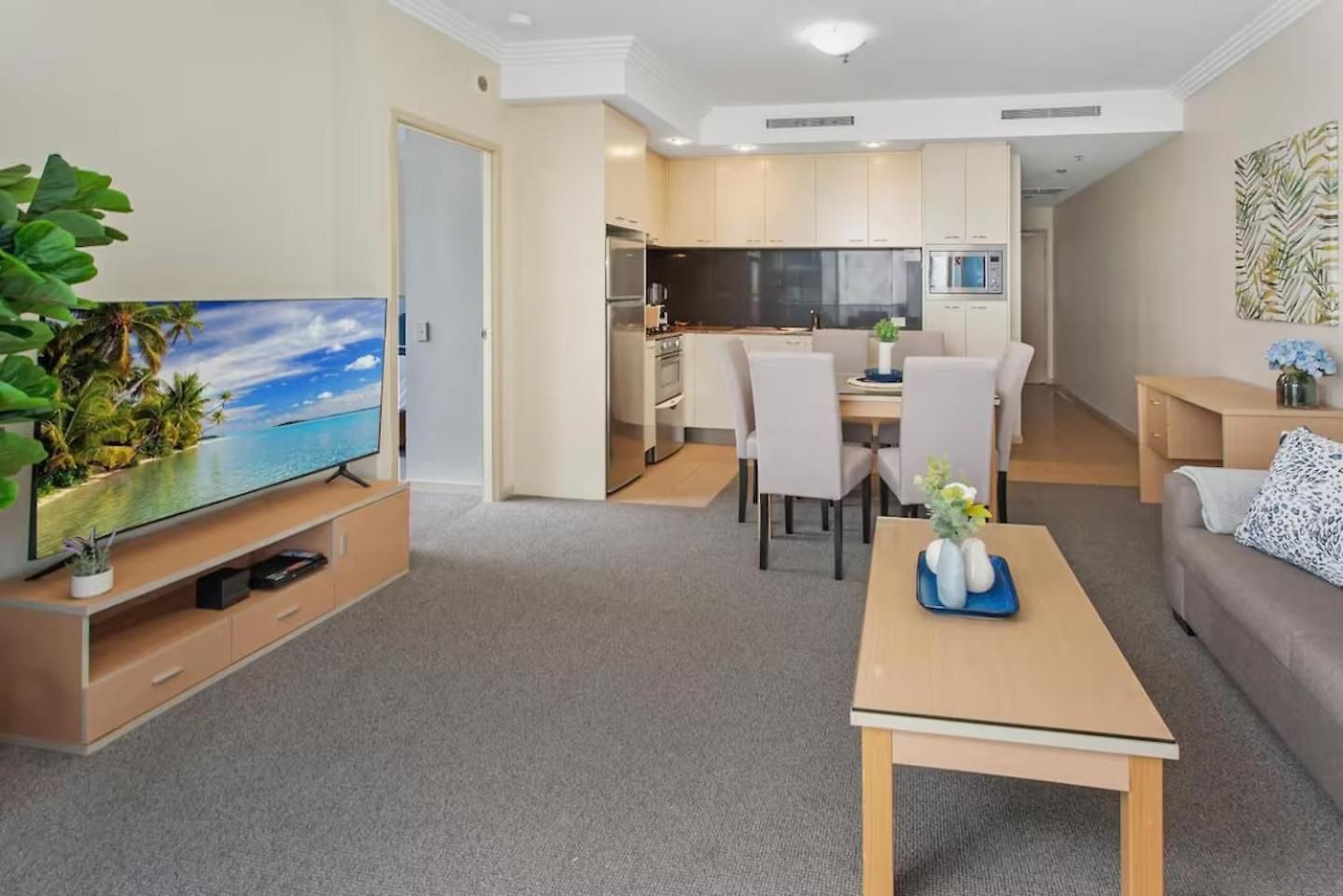 Apartment With King Bed, Pool, Gym And Sauna Brisbane