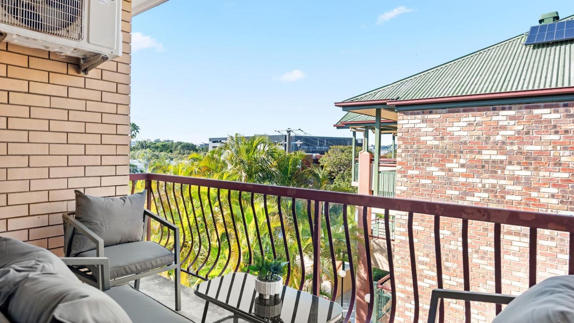 Comfy 2br Near Hospitals, Qut And Cbd With Parking! Apartment Brisbane