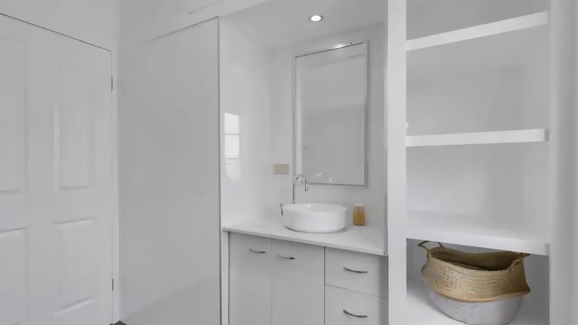 Holiday home 6 Mins To City-stylish Retreat