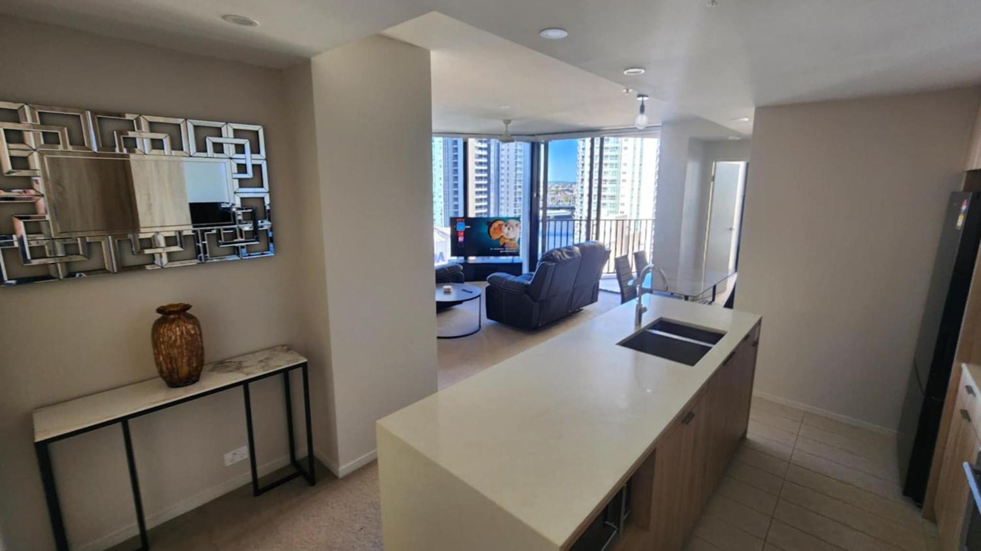 Location And Splendid Views Apartment *