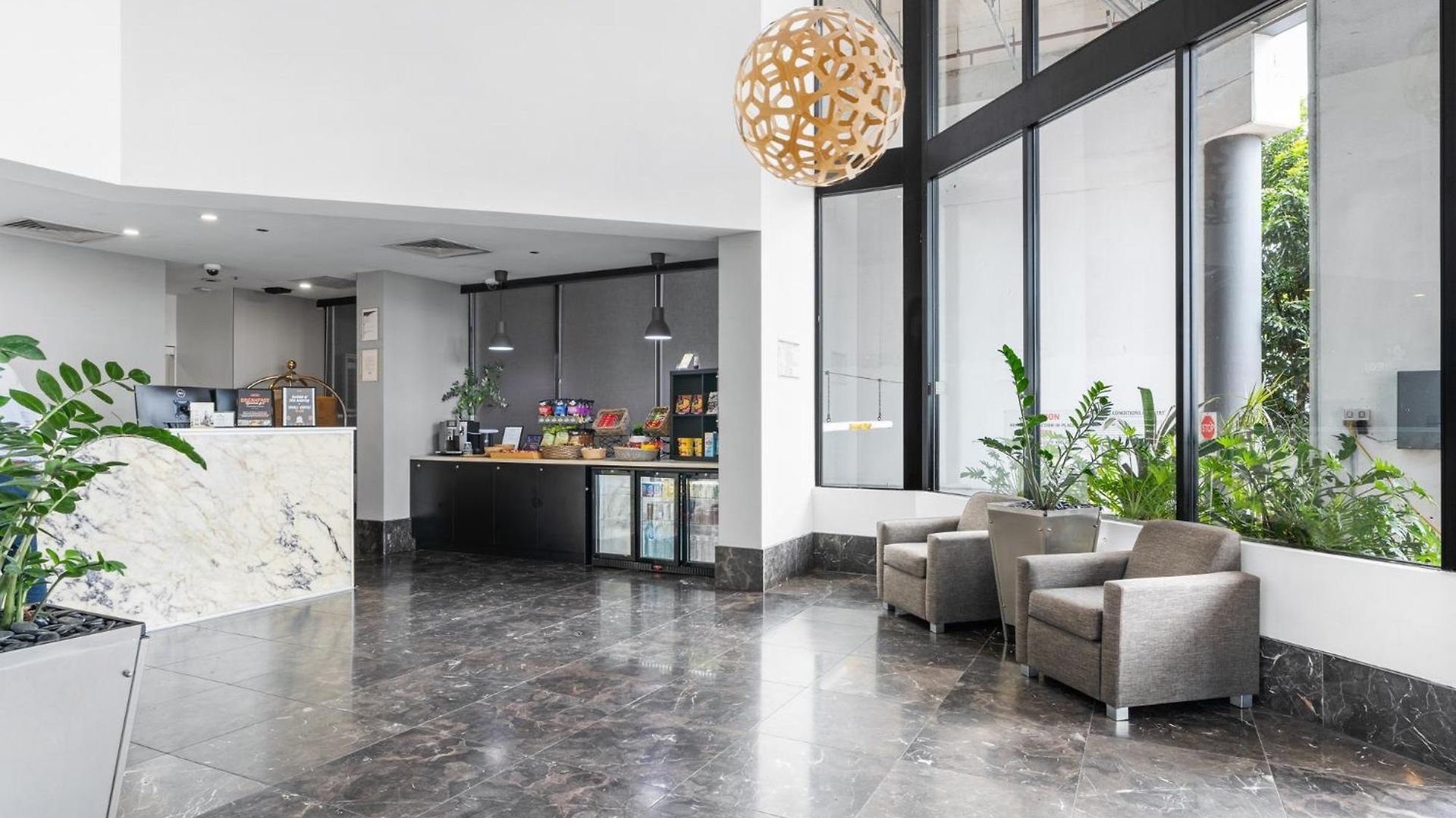 Stylish In The Heart Of Apartment Brisbane