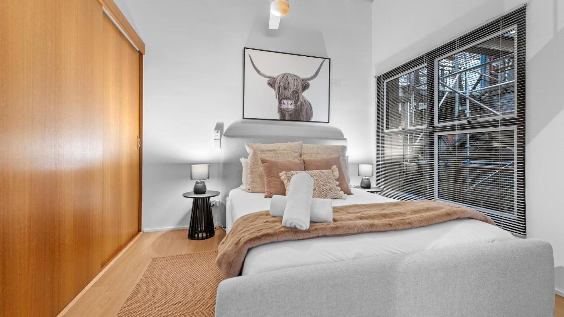 Woolstore Riverfront Teneriffe Apartment