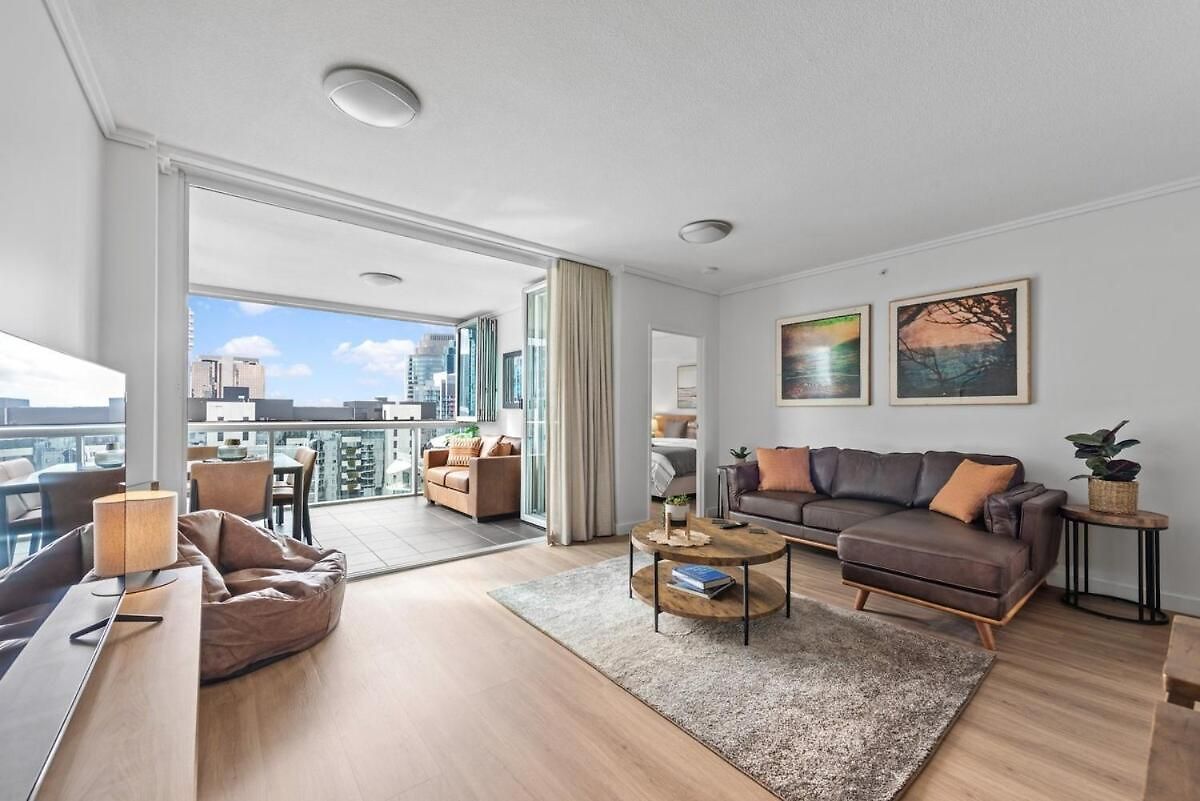 Hot In The 2bed-2bath-2car-study-pool-views
