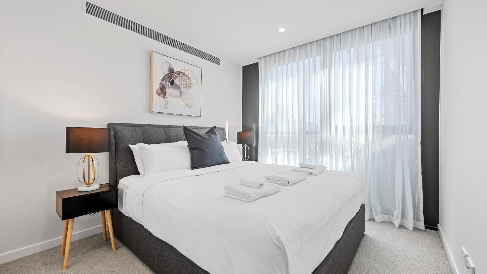 Luxe 3br With Views, Car Park And Rooftop Pool Apartment Brisbane