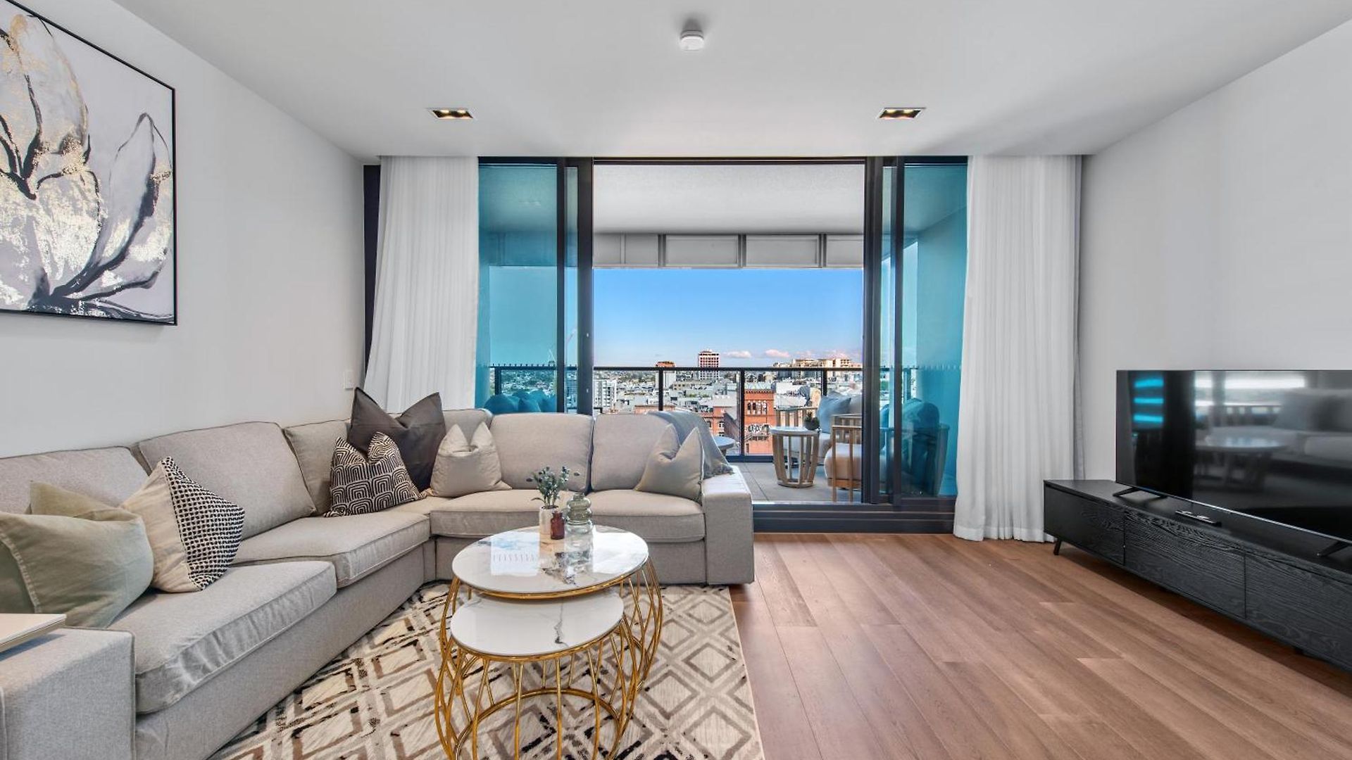 Apartment Luxe 3br With Views, Car Park And Rooftop Pool Brisbane