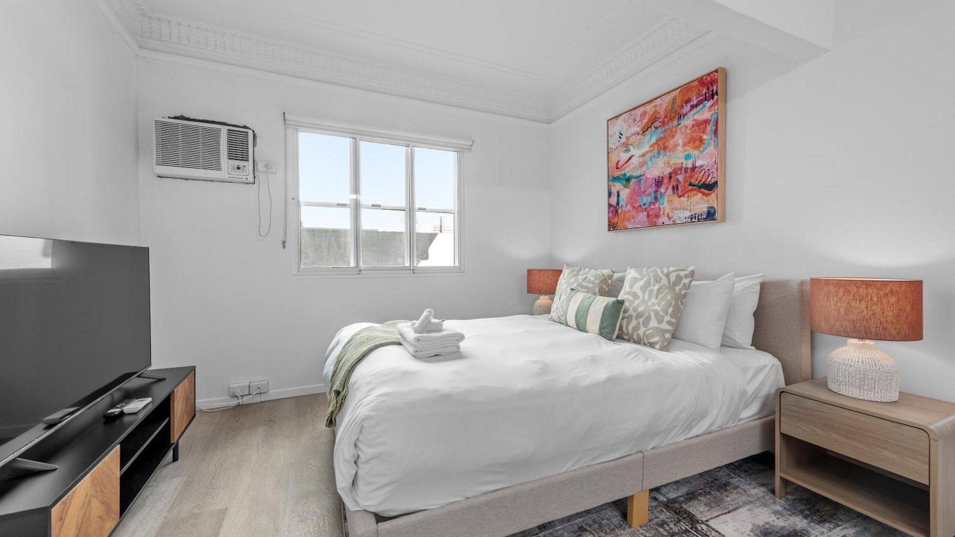 Stylish Centre - Short Walk To Hosp Apartment