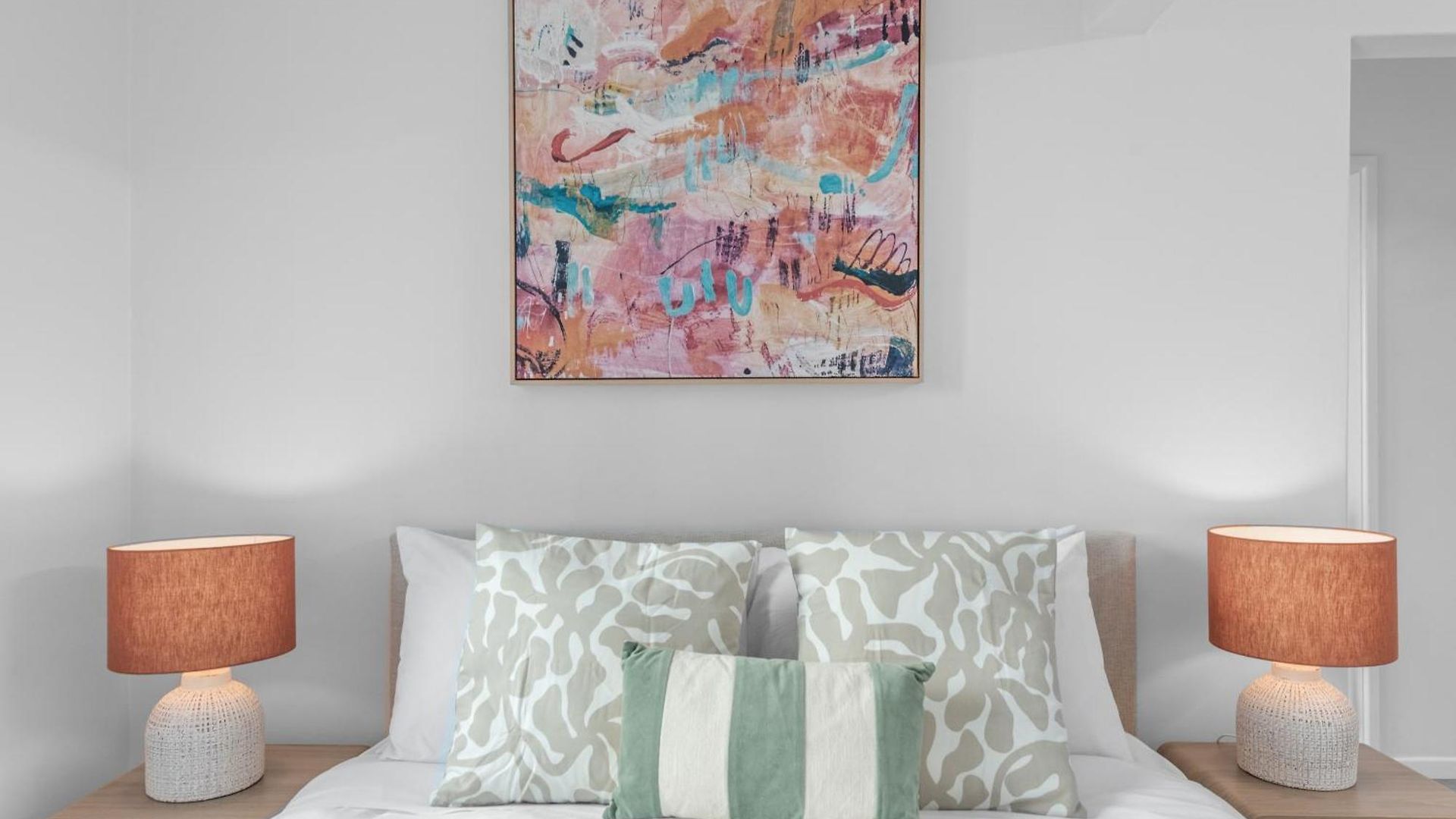 Apartment Stylish Centre - Short Walk To Hosp