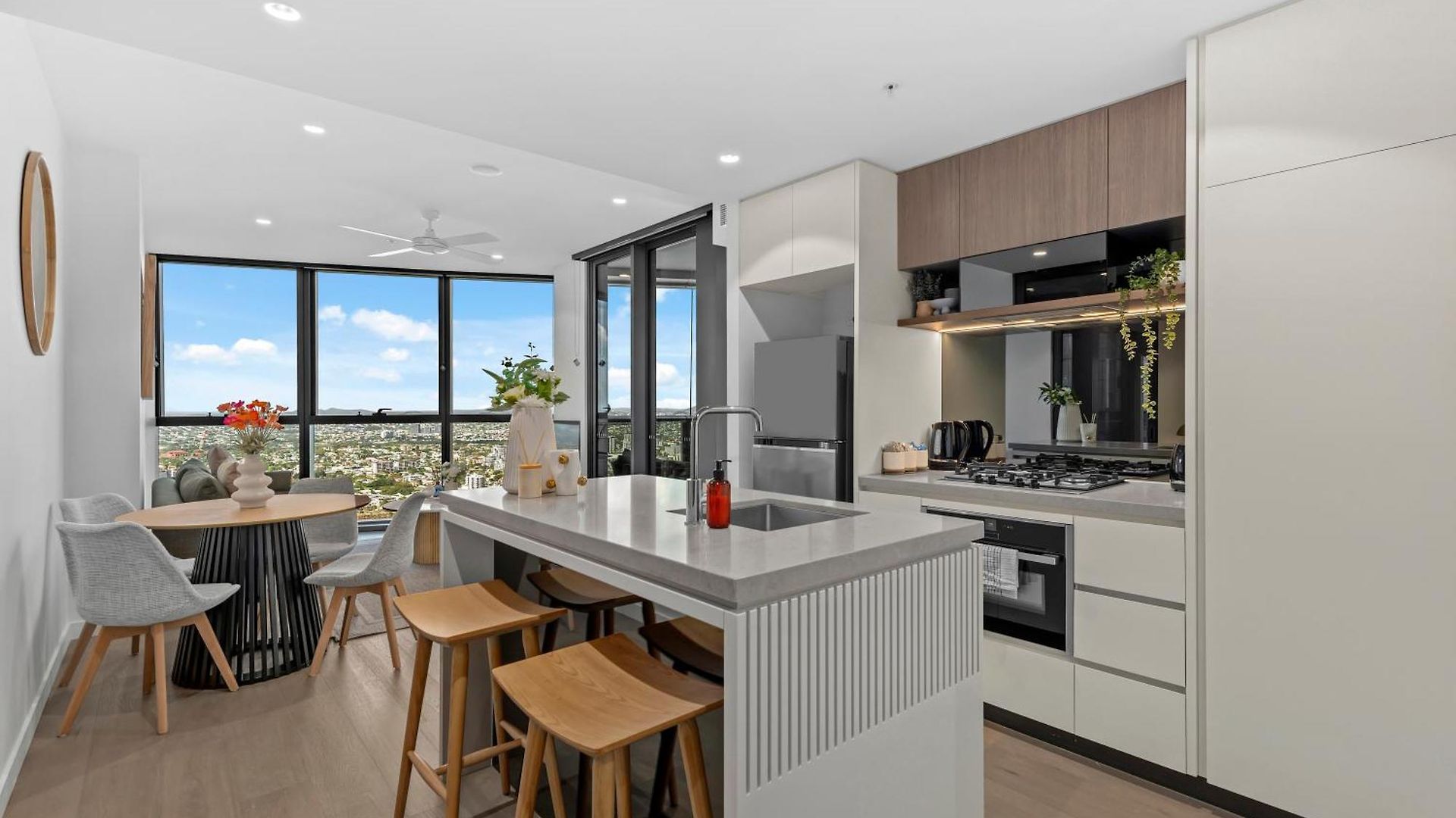 Queens Wharf - Luxe 2br With Stunning Views & Pool * Brisbane