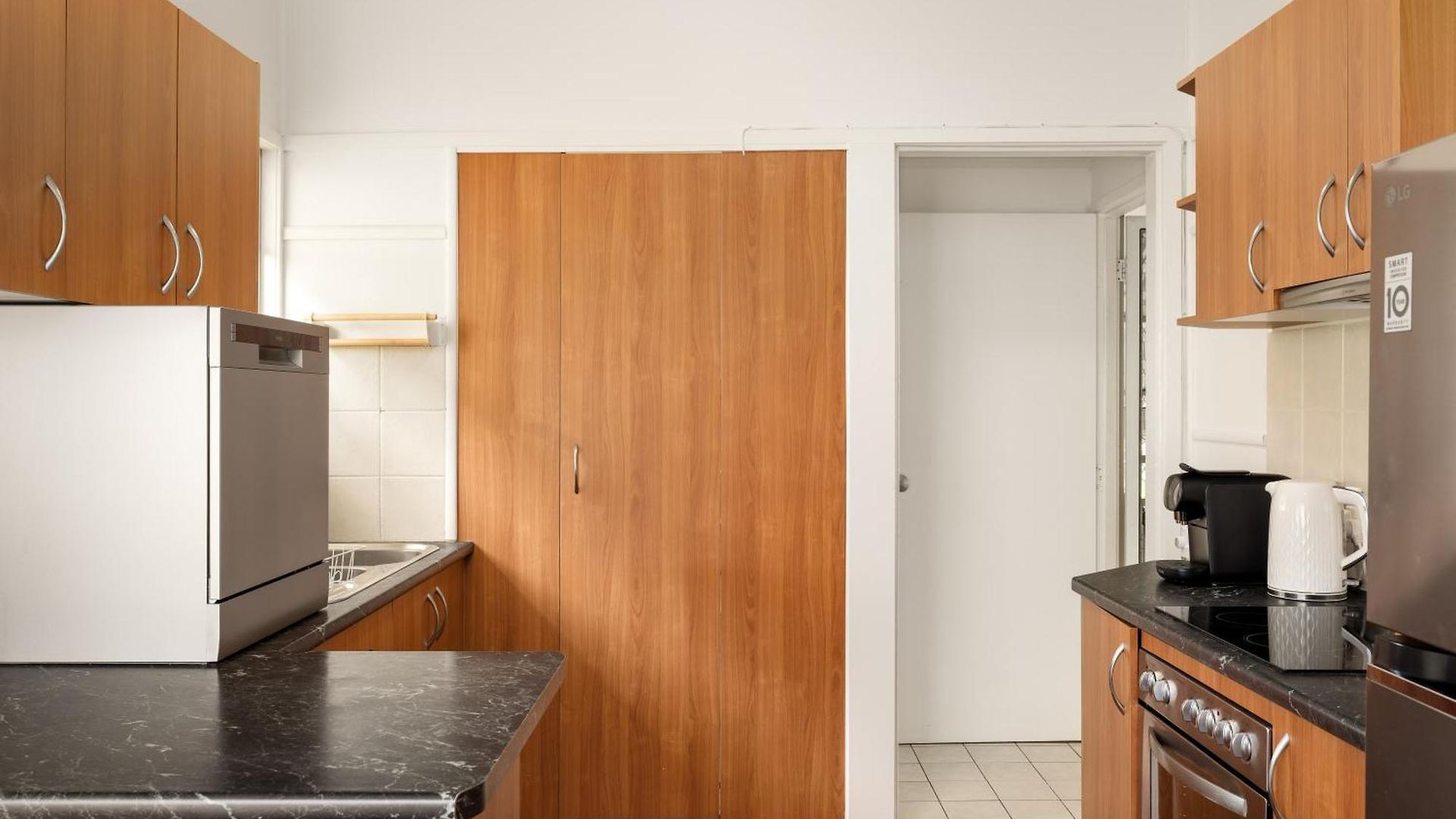 Smart Self Check-in - Carina Apartment *