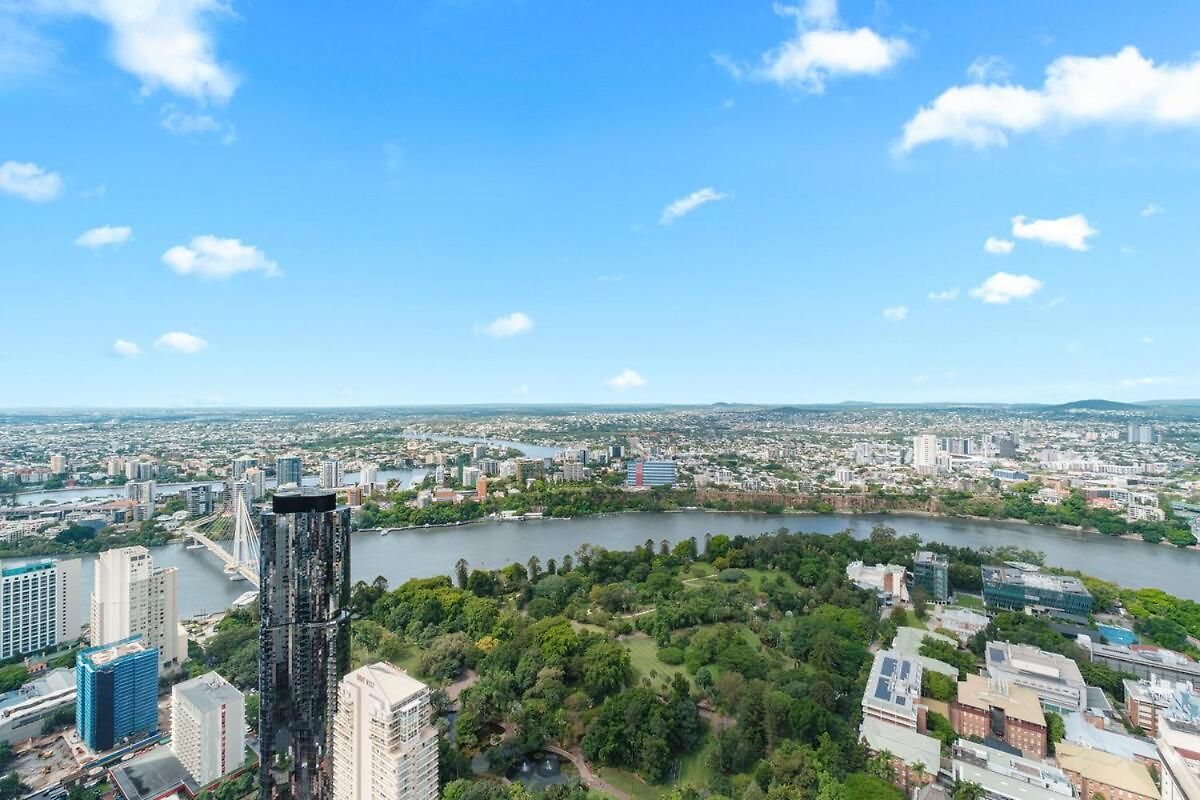 Apartment Diamonds Are Forever 1bed-1bath-parking-views Brisbane