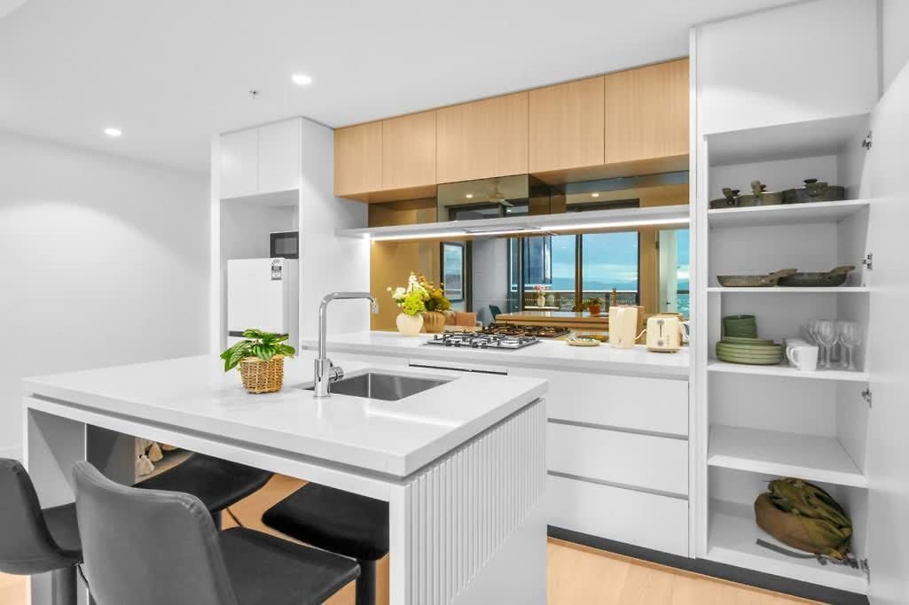35th Floor Cbd Luxury At Queens Wharf