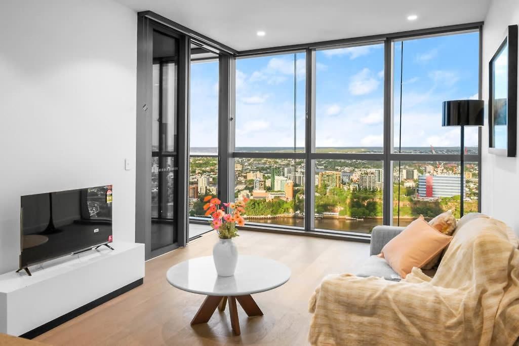 Apartment A Queens Wharf 3501 *