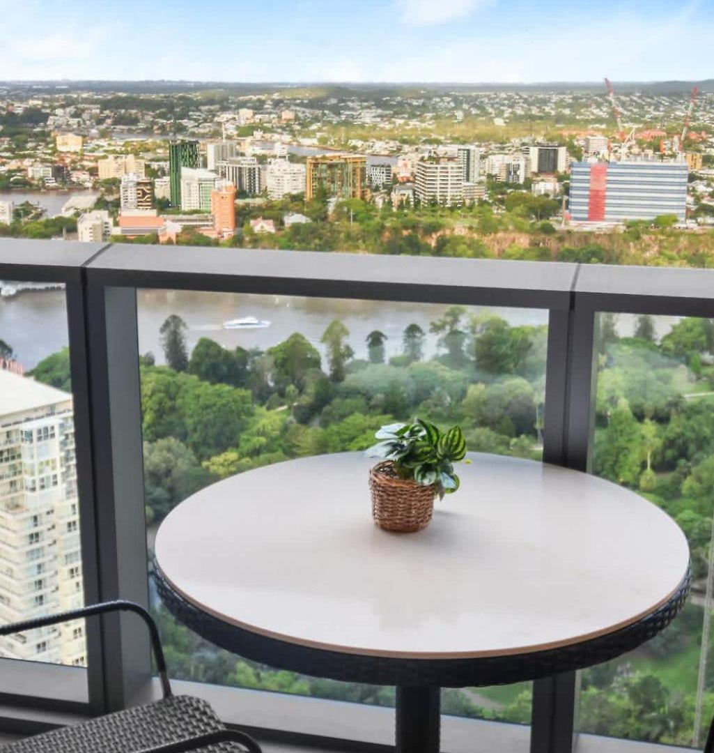 A Queens Wharf 3501 Apartment *
