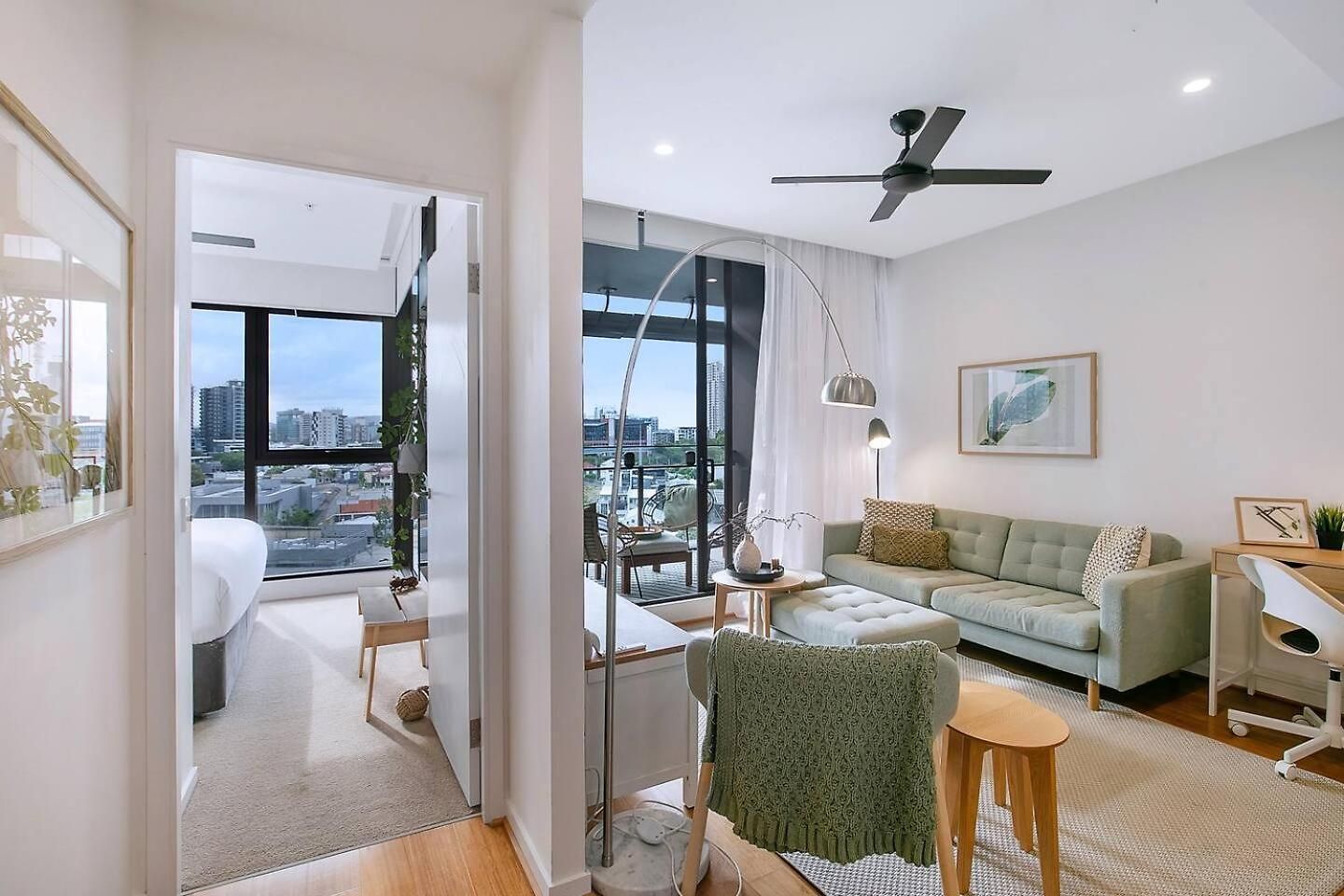 'sage Bloom' Elegant Newstead With Shared Pool Apartment *