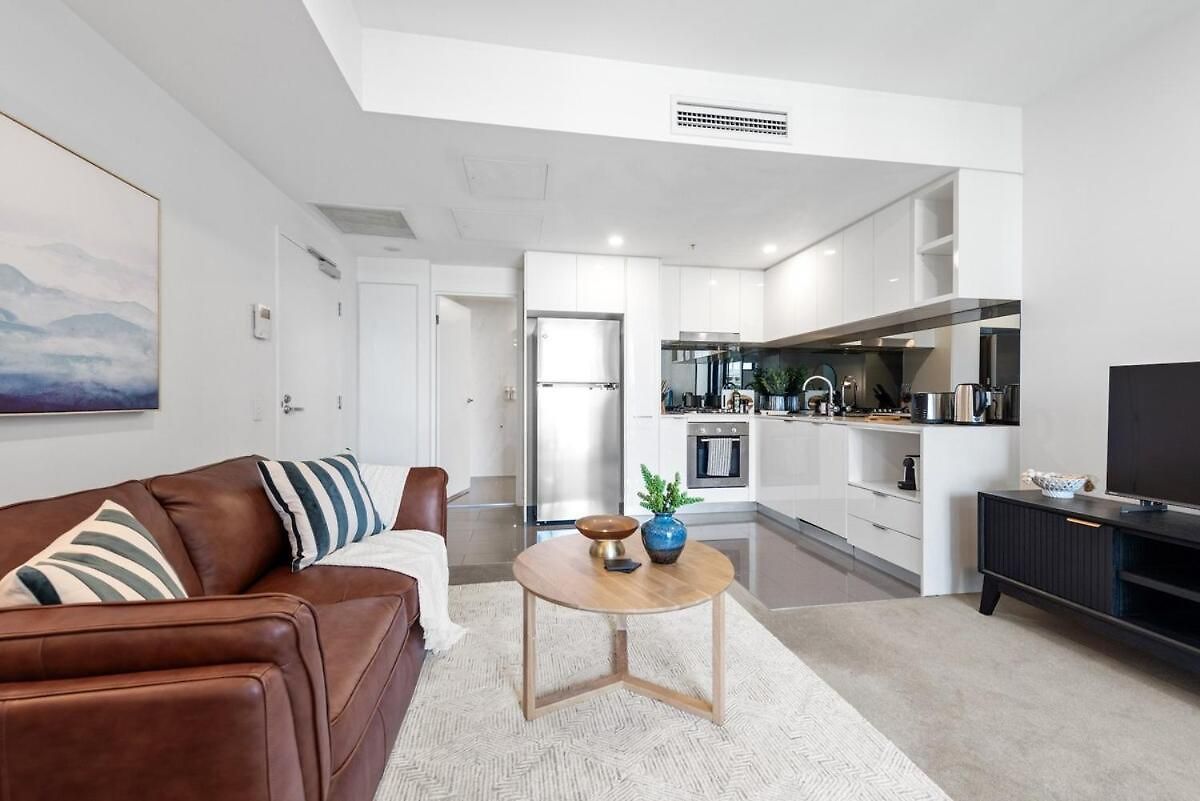 Apartment Resort-style Living - 1bed-1bath-1car *
