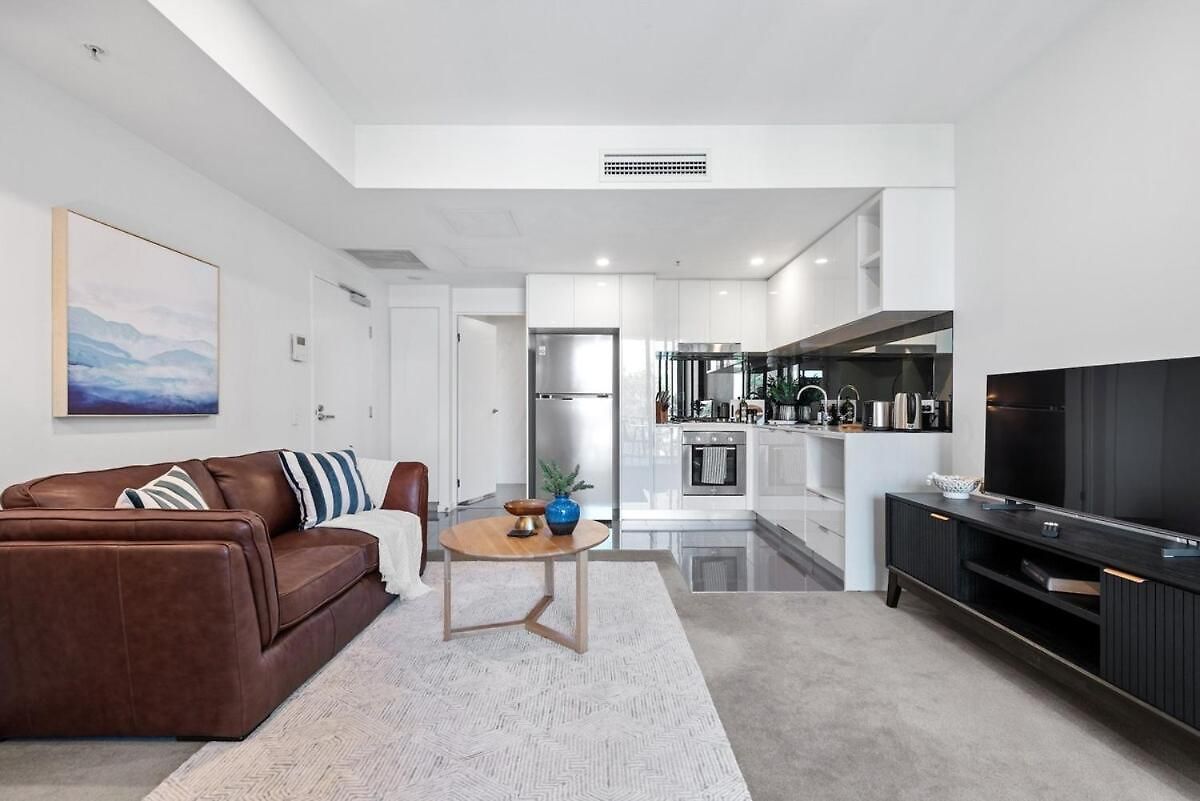 Resort-style Living - 1bed-1bath-1car Brisbane