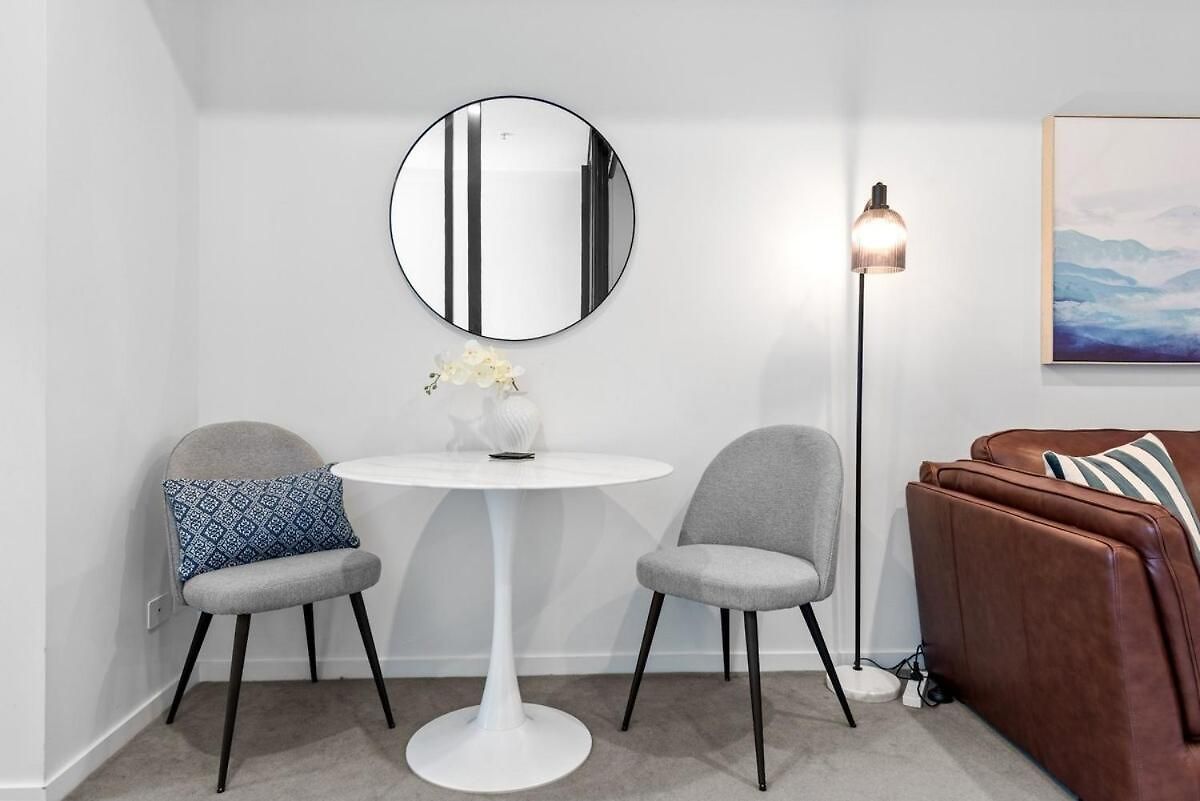 Resort-style Living - 1bed-1bath-1car Brisbane