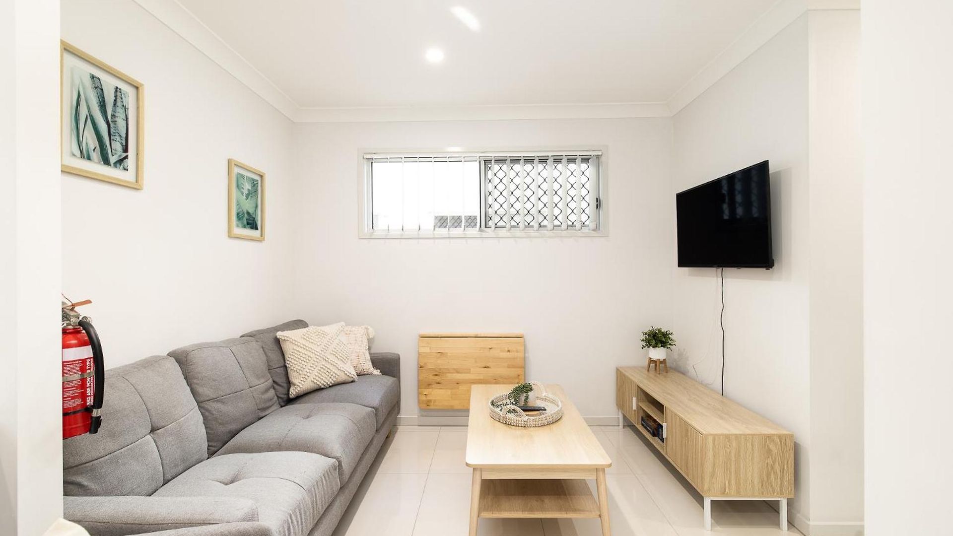 Smart Self Check-in - W Freney Apartment *