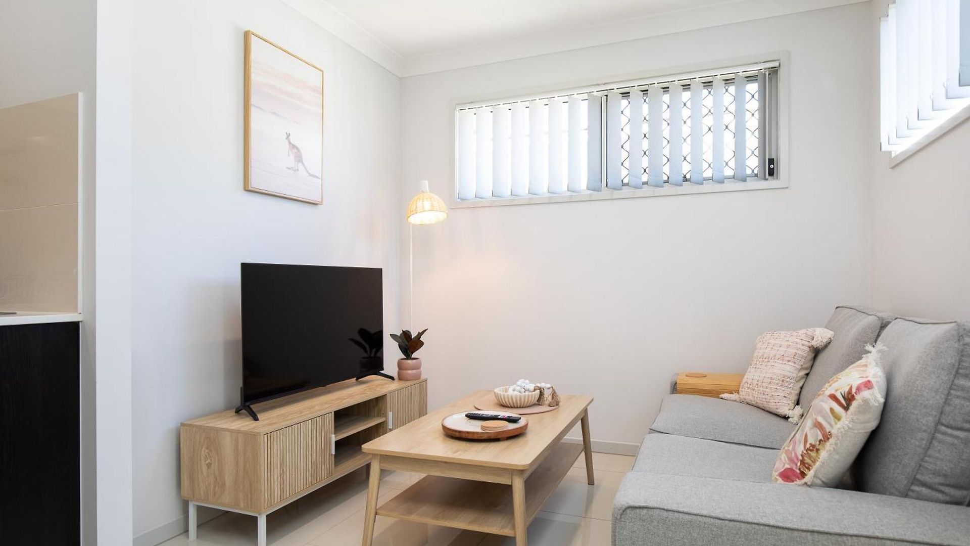 Smart Self Check-in - W Freney Apartment Brisbane