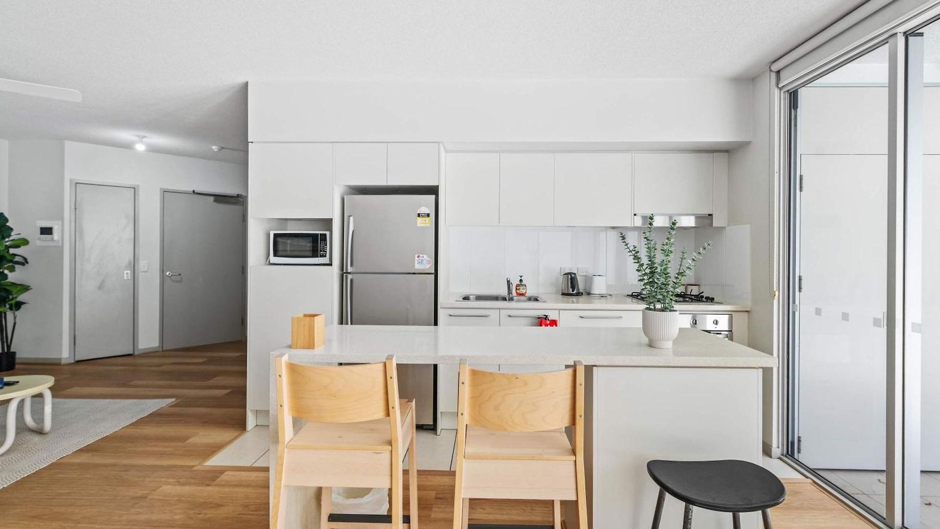 Cassa Kg - 1b1b Modern Close To Qut & Brisbane