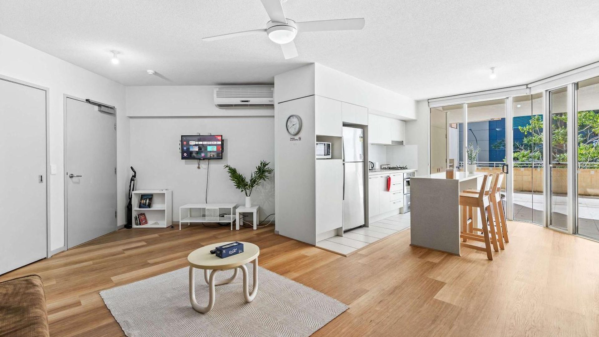 Cassa Kg - 1b1b Modern Close To Qut & * Brisbane