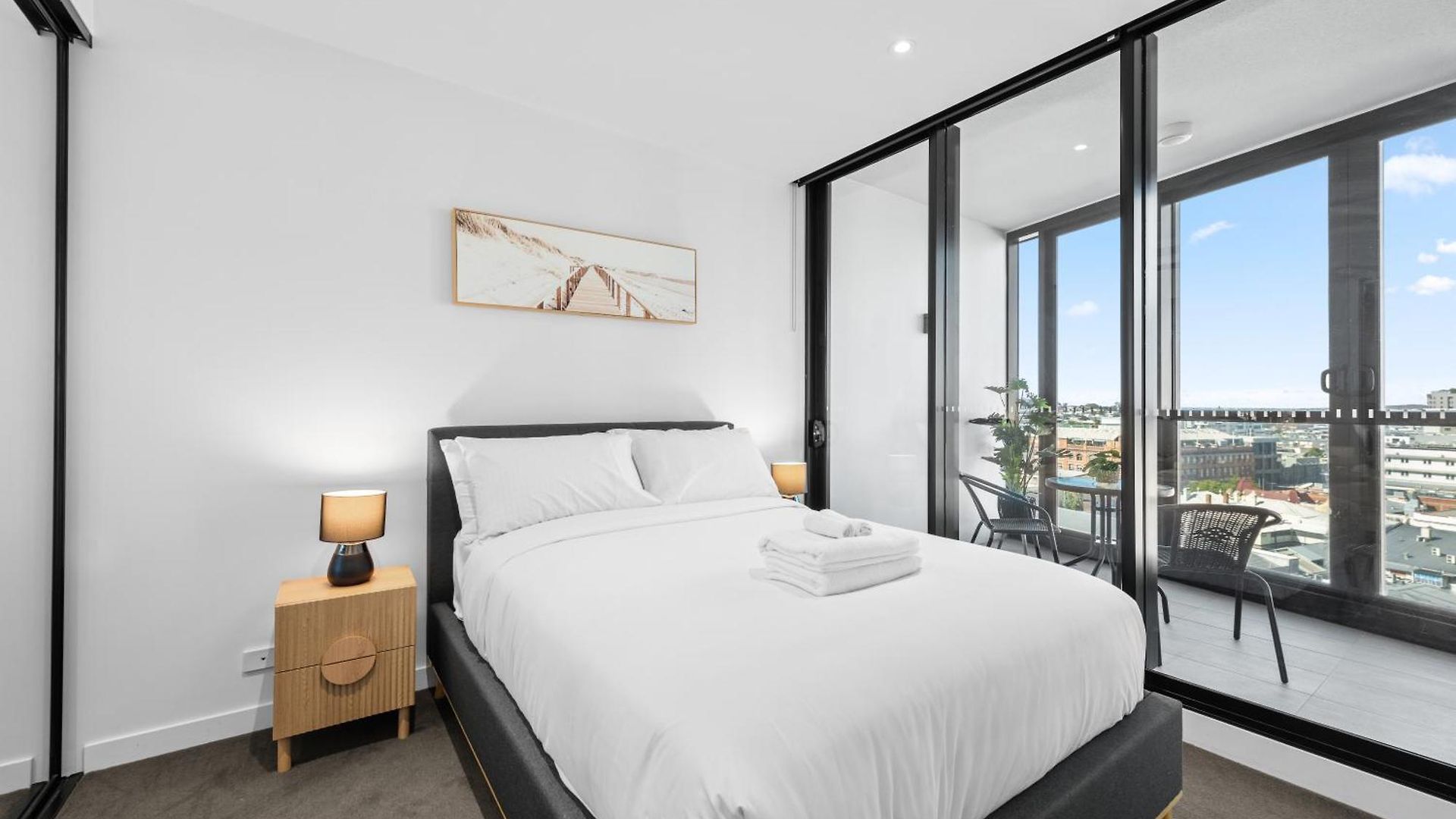 Apartment And Mountain View With Pool, Gym And Parking
