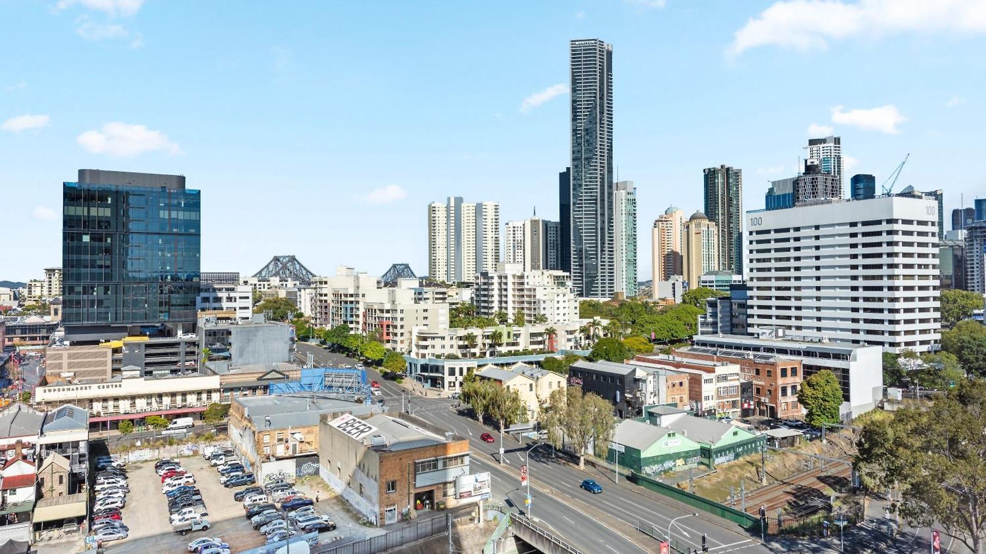 And Mountain View With Pool, Gym And Parking Brisbane