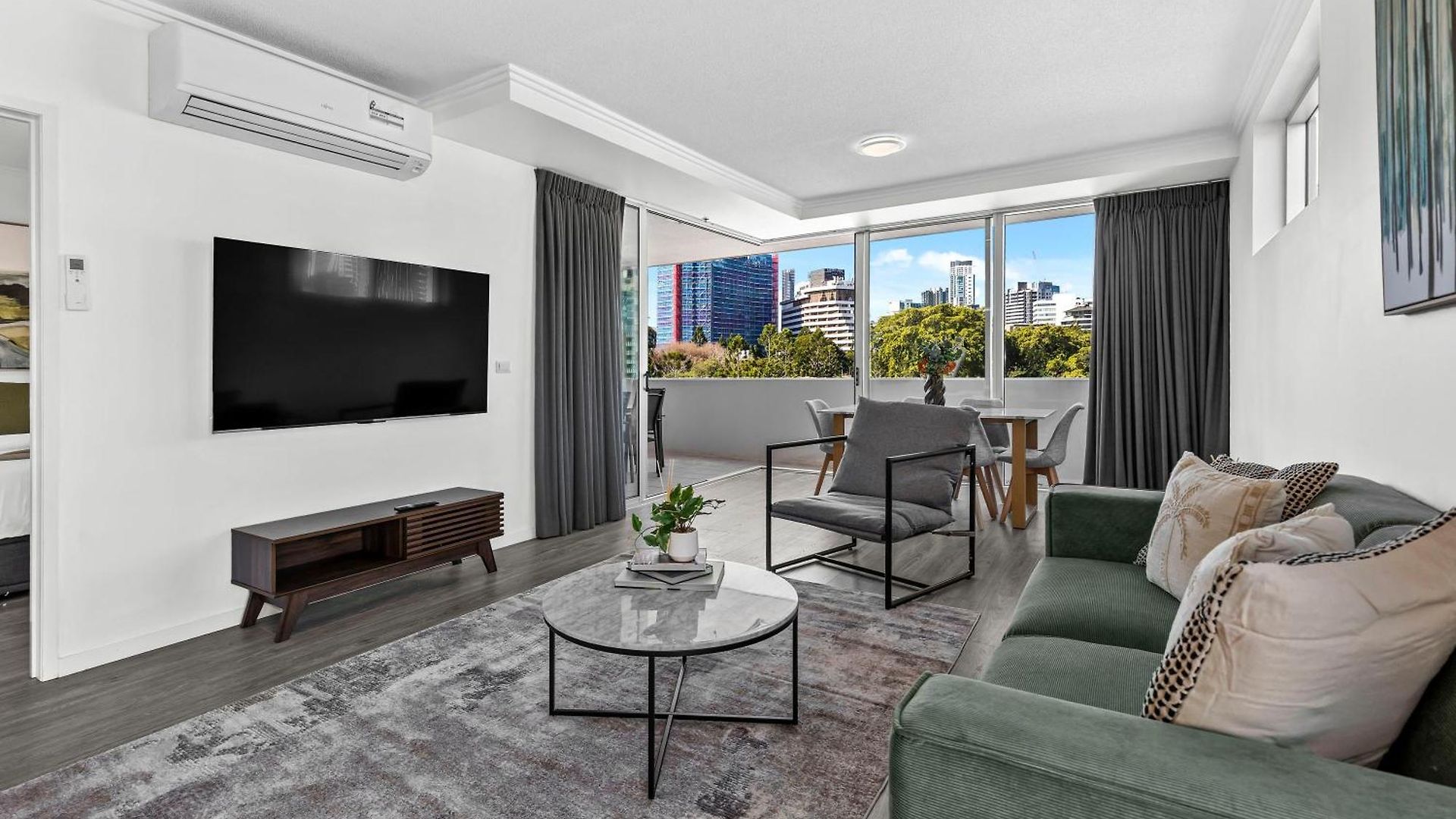 Apartment Stylish 3br - Huge Park On Doorstep - 5 Min To Cbd Brisbane
