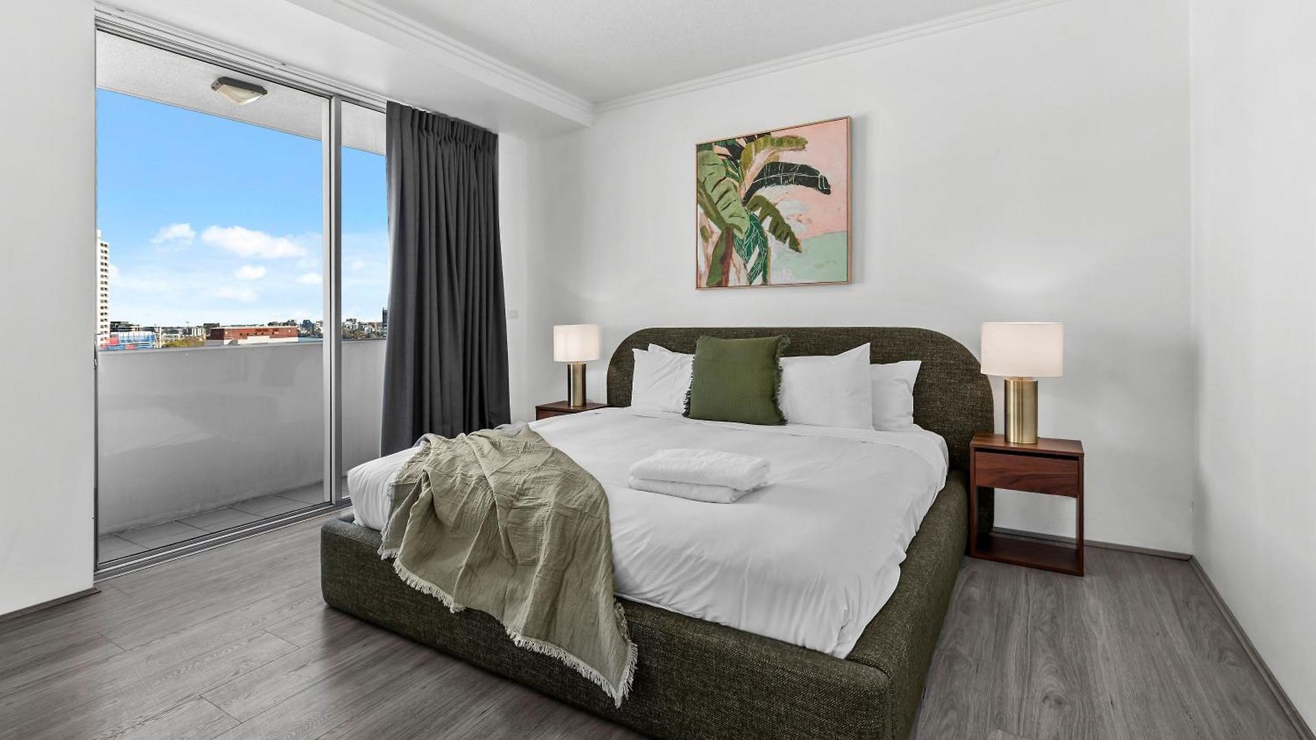 Apartment Stylish 3br - Huge Park On Doorstep - 5 Min To Cbd