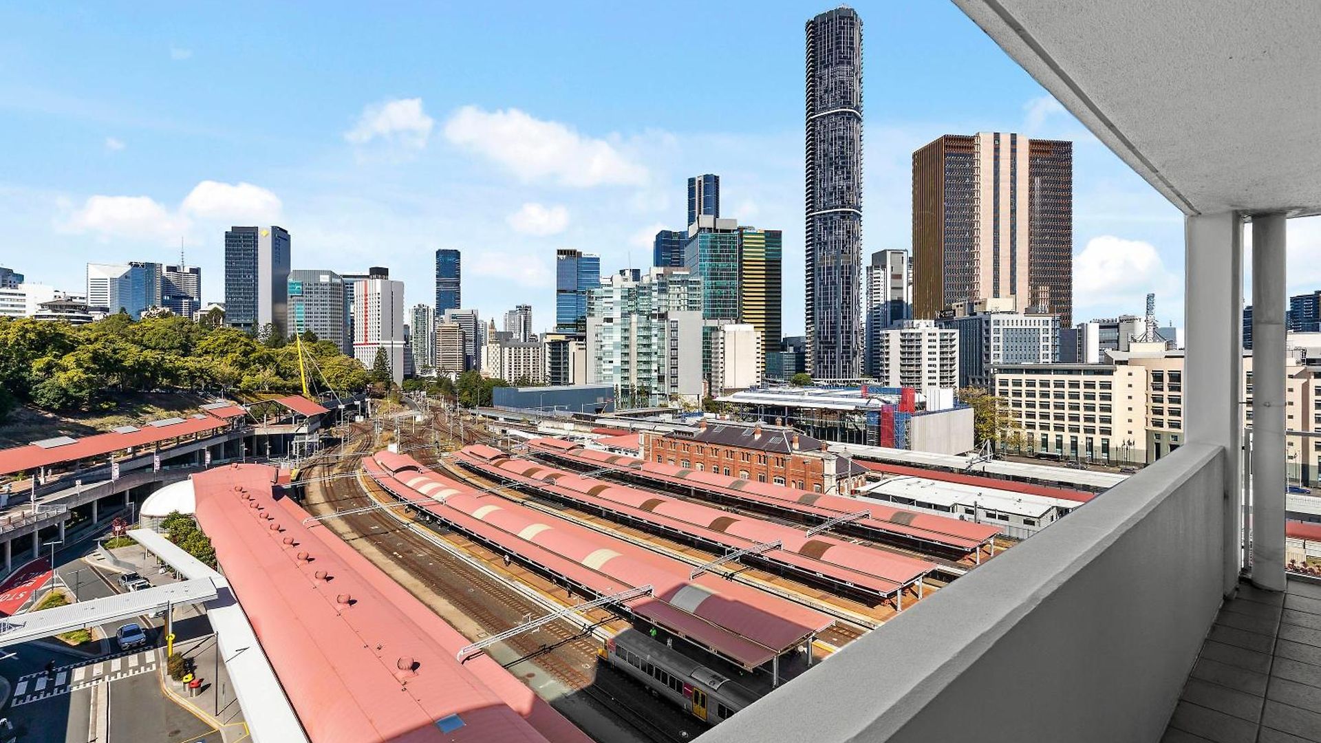 Stylish 3br - Huge Park On Doorstep - 5 Min To Cbd