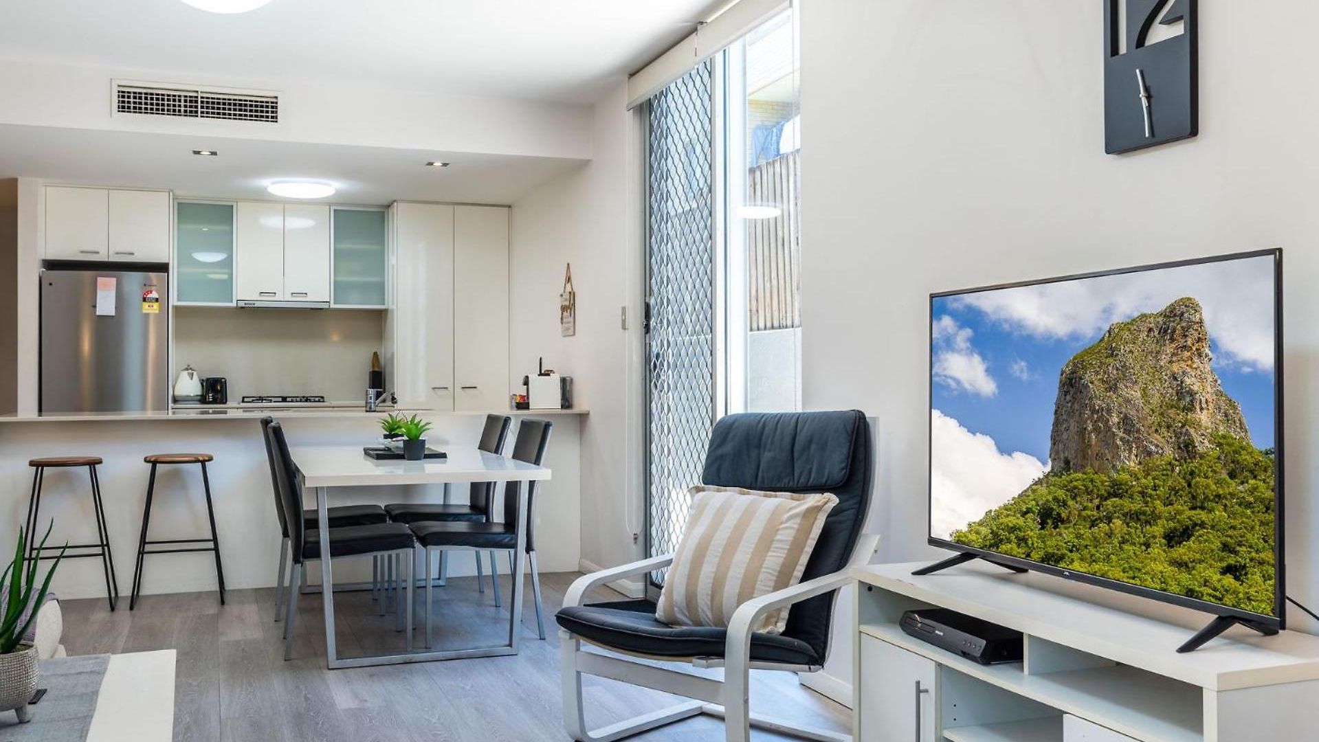 Apartment Edge Albion Pool, Patio & Access Brisbane