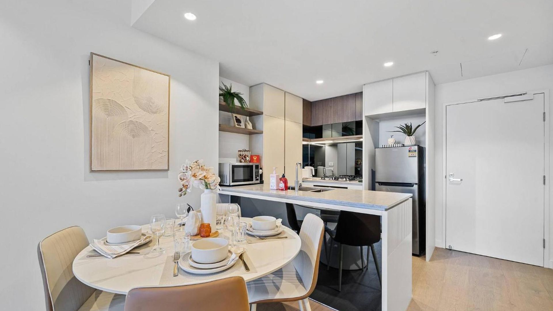 Apartment 2br Lv 23 Queens Wharf With Carpark - Privately Managed Brisbane