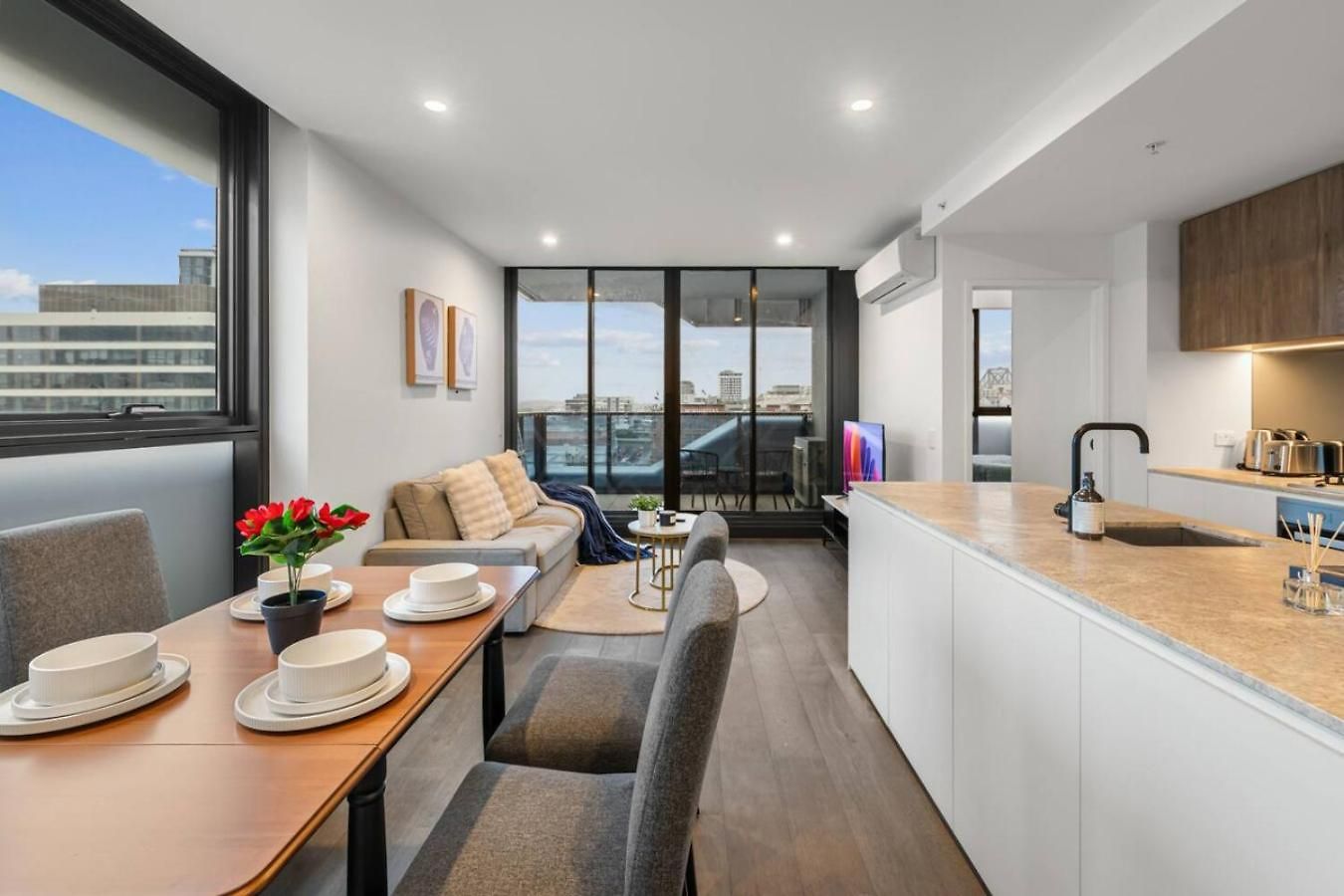 Modern 2br Aprtmnt Fortitude Valley Prime Location Brisbane