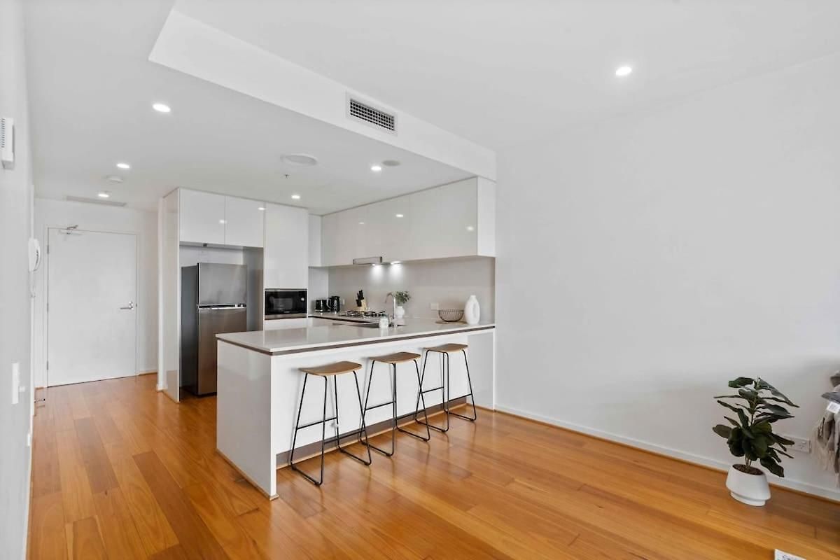 Capri - Executive 1br In Fortitude Valley Parking Brisbane