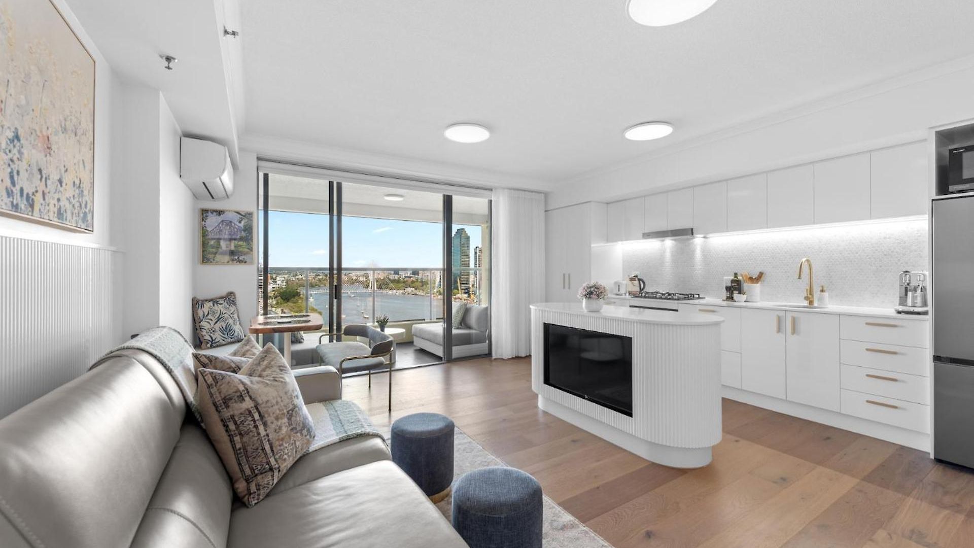 Apartment Sweet - 1bed-1bath-1car-views - Cbd *